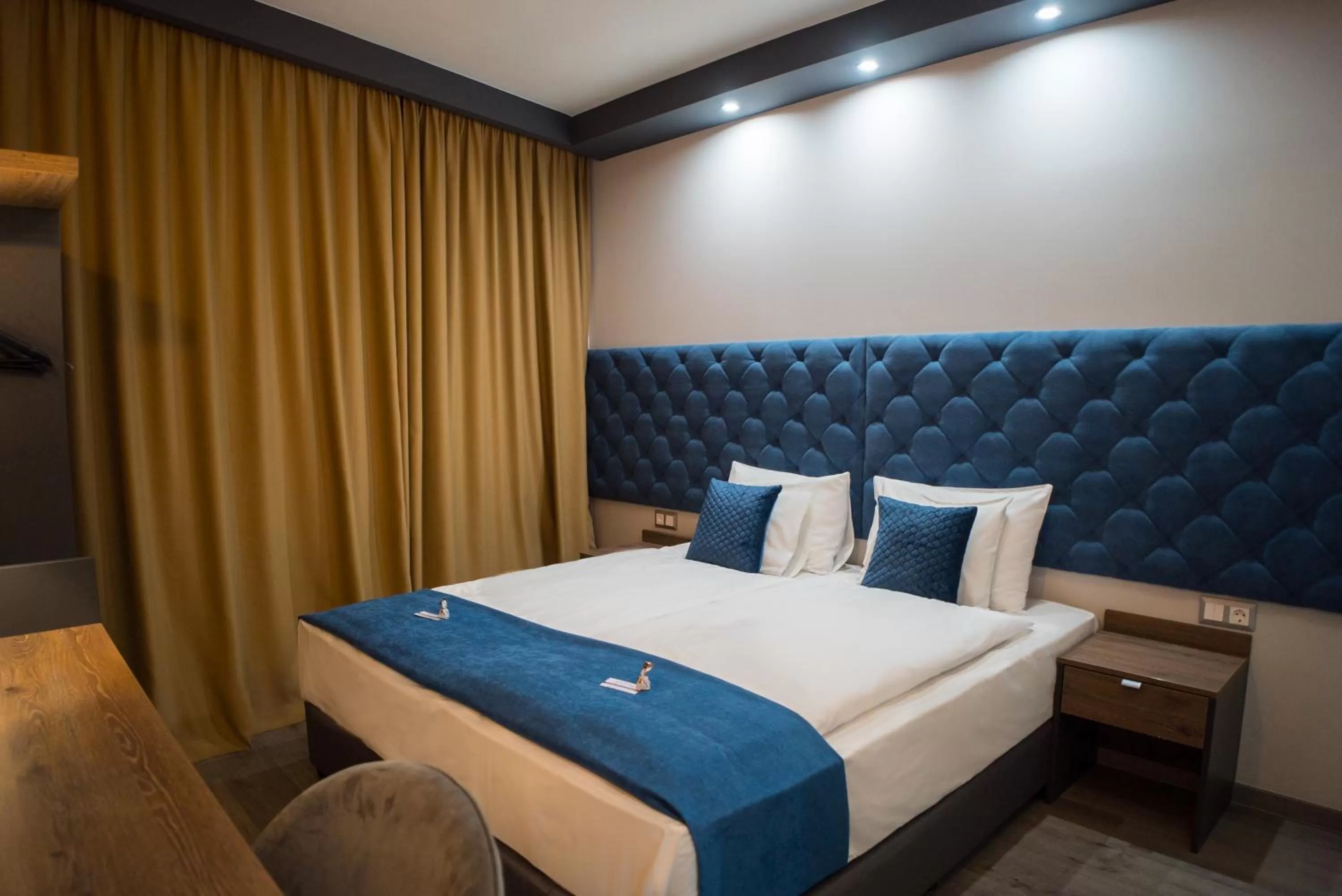 Bedroom, Bed in Hotel Palatinus