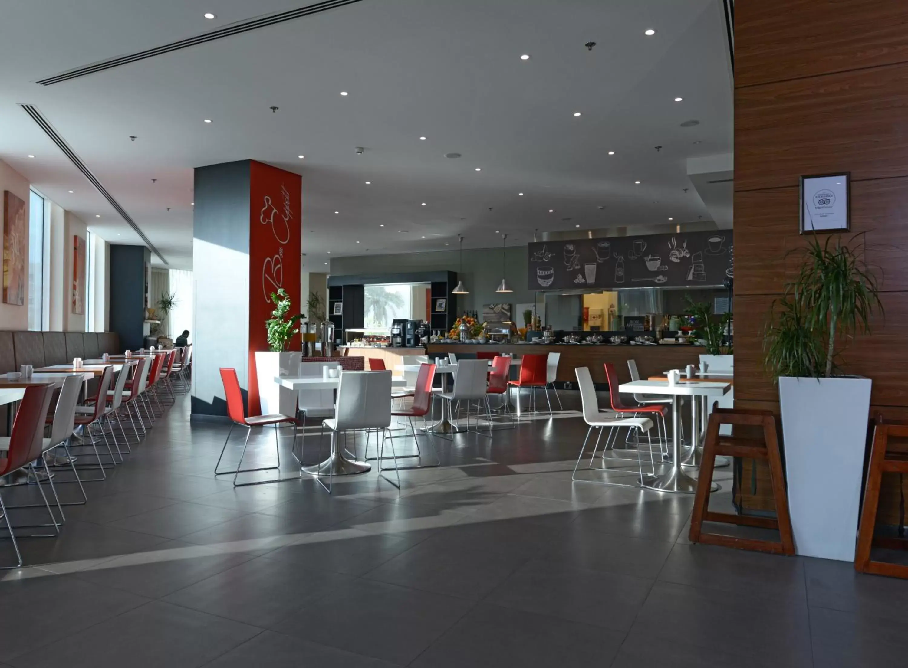 Restaurant/Places to Eat in ibis Seef Manama