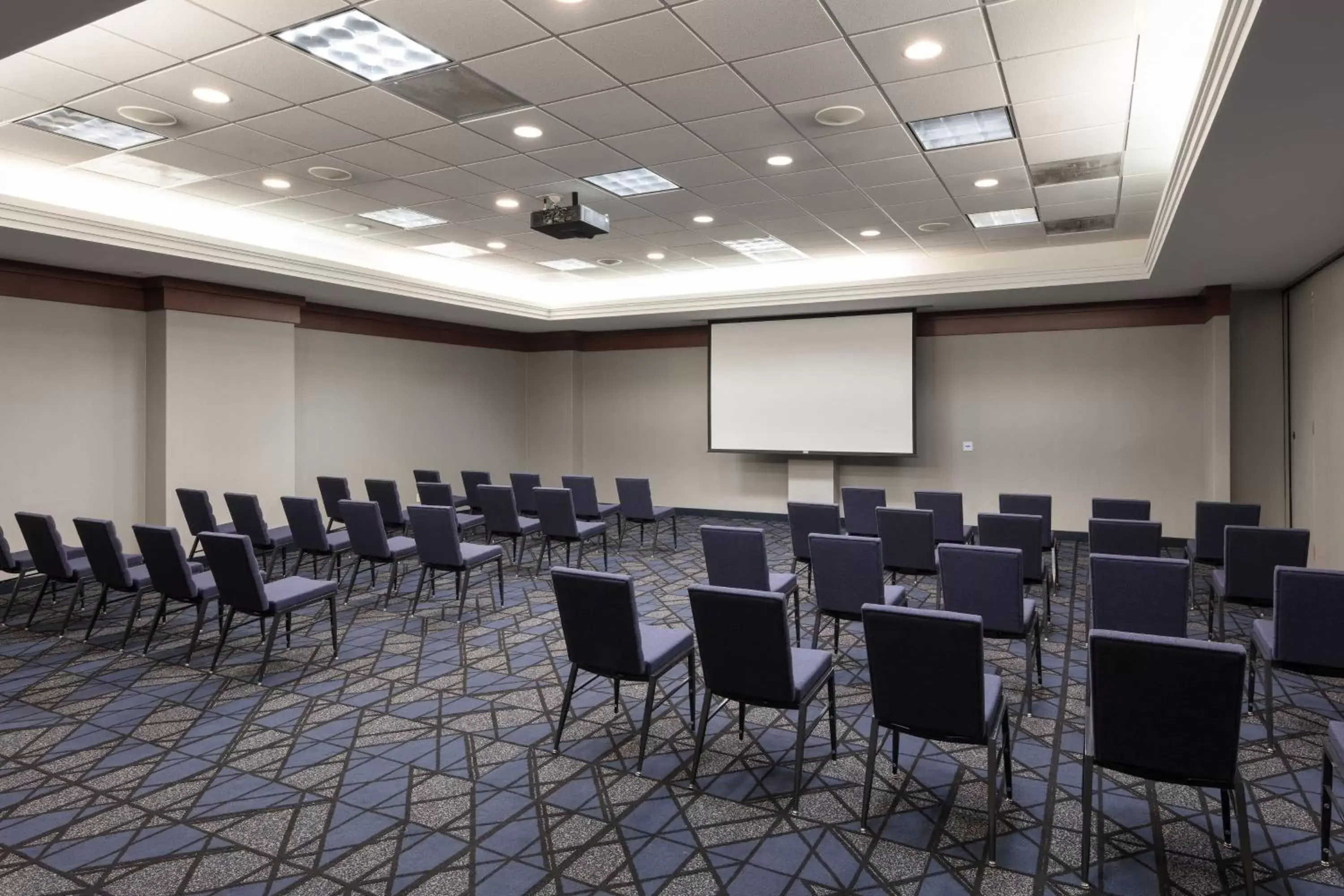 Meeting/conference room in Courtyard by Marriott Wichita at Old Town