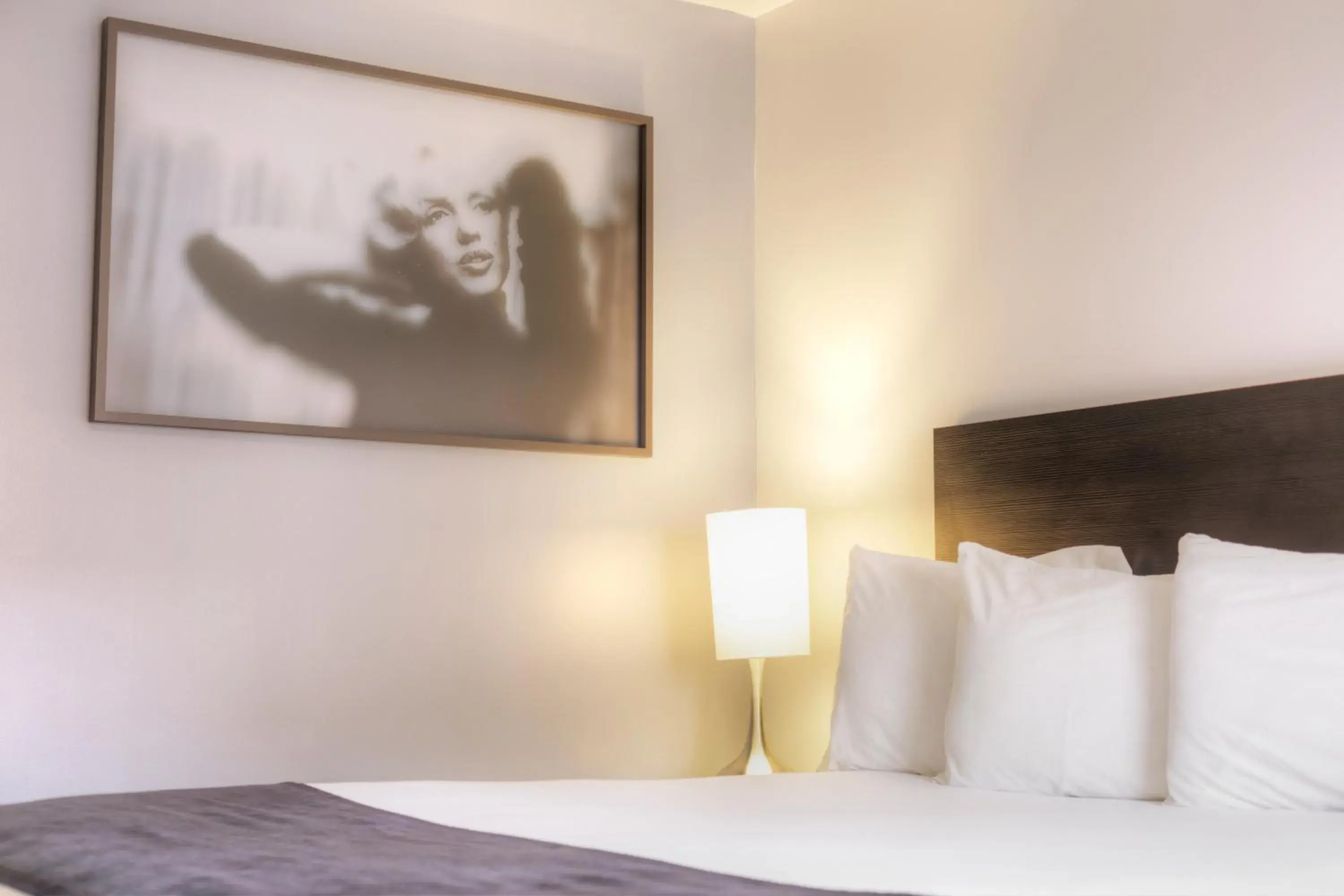 Bed in Hotel Ruby Bed in Hotel Ruby