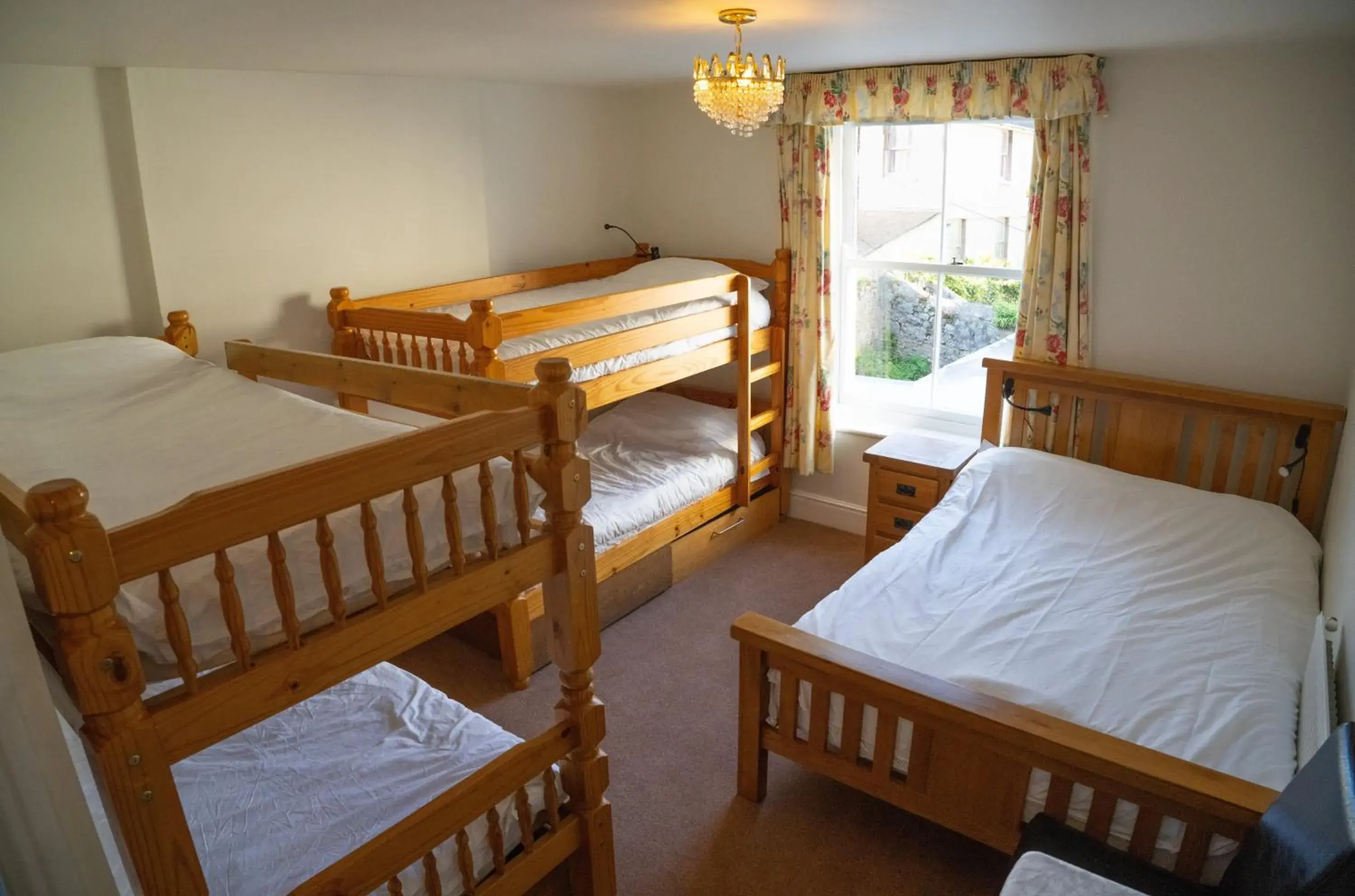 Bedroom, Bunk Bed in Llandudno Hostel