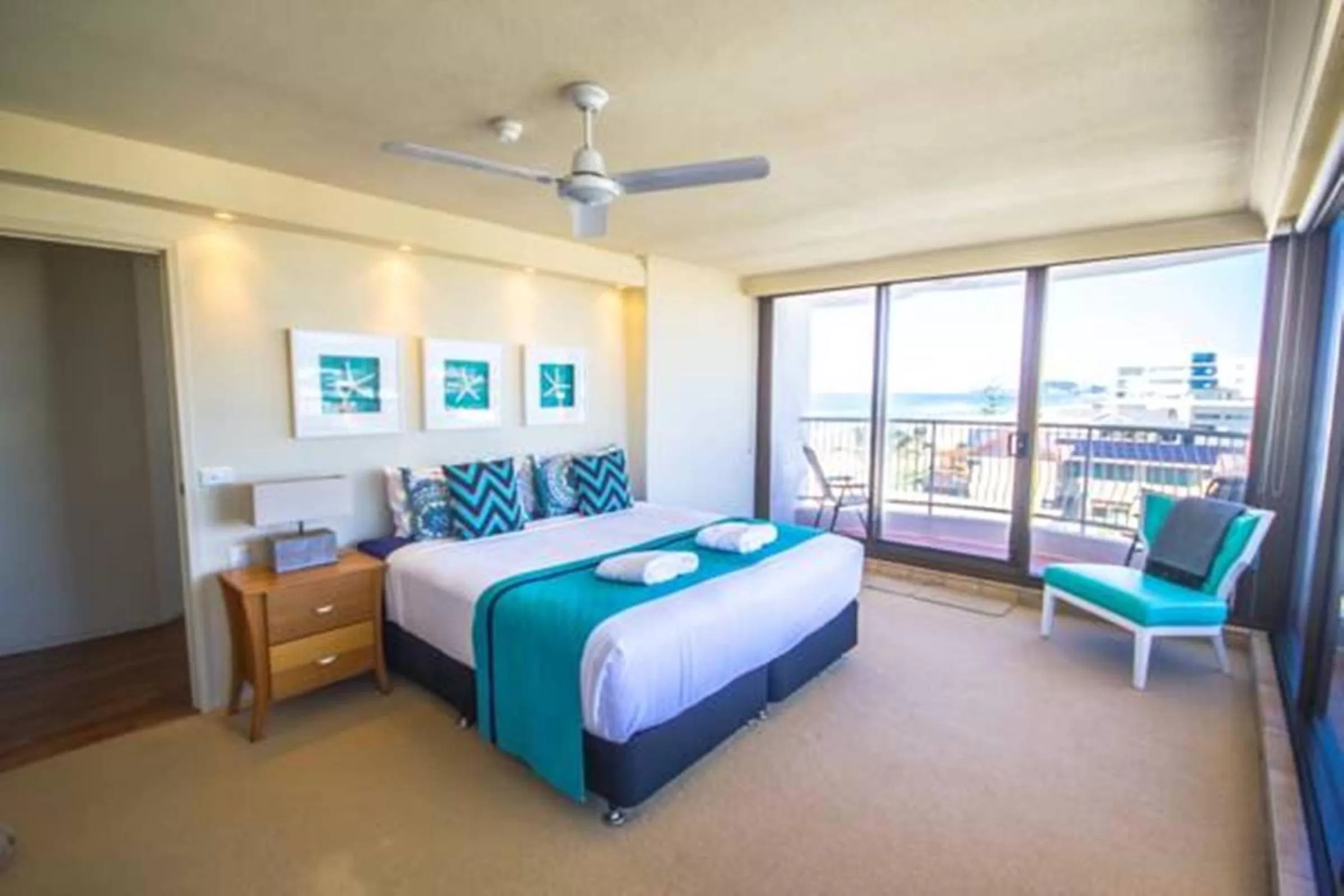 Bedroom in Albatross North Apartments