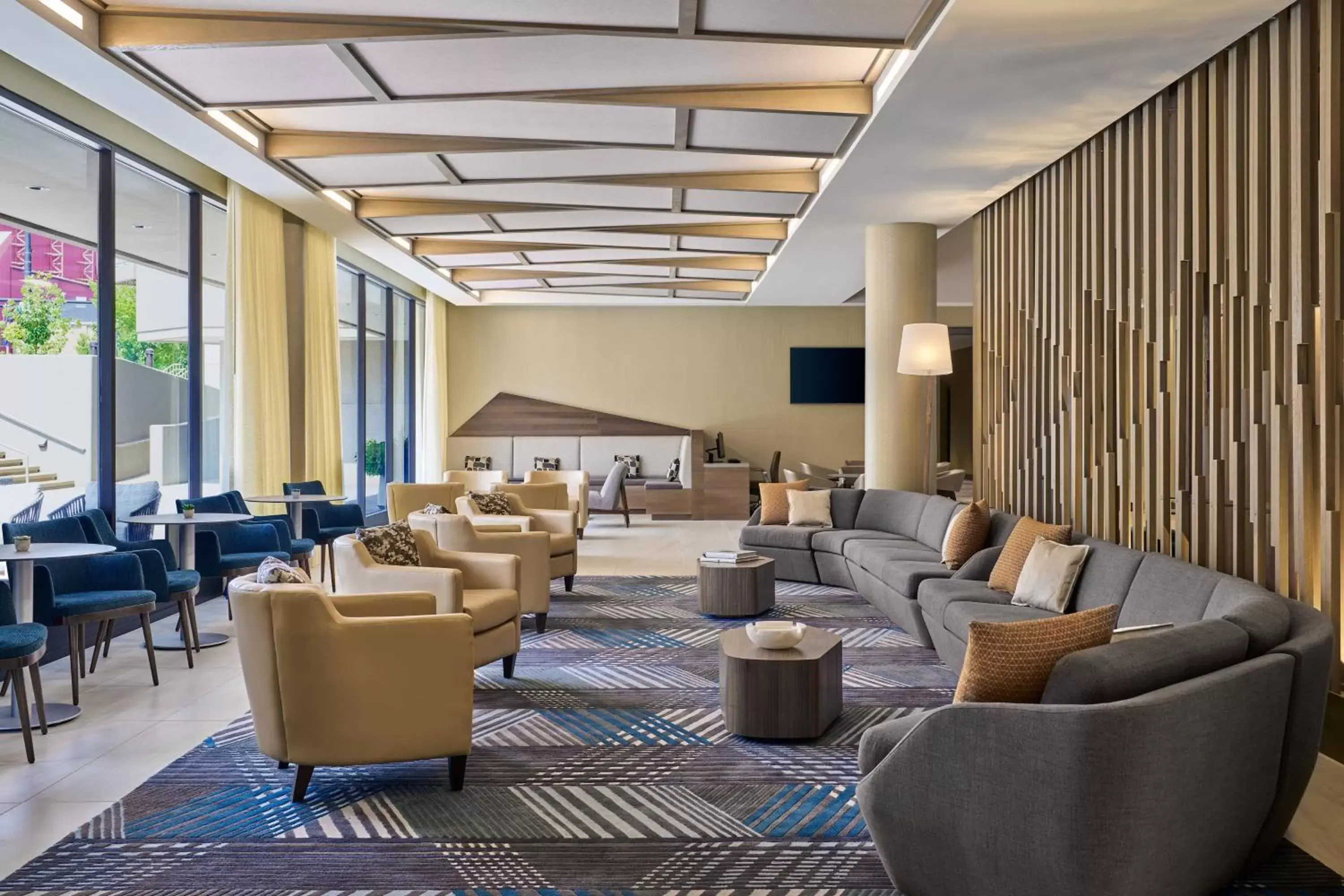 Lobby or reception in Delta Hotels by Marriott Ashland Downtown