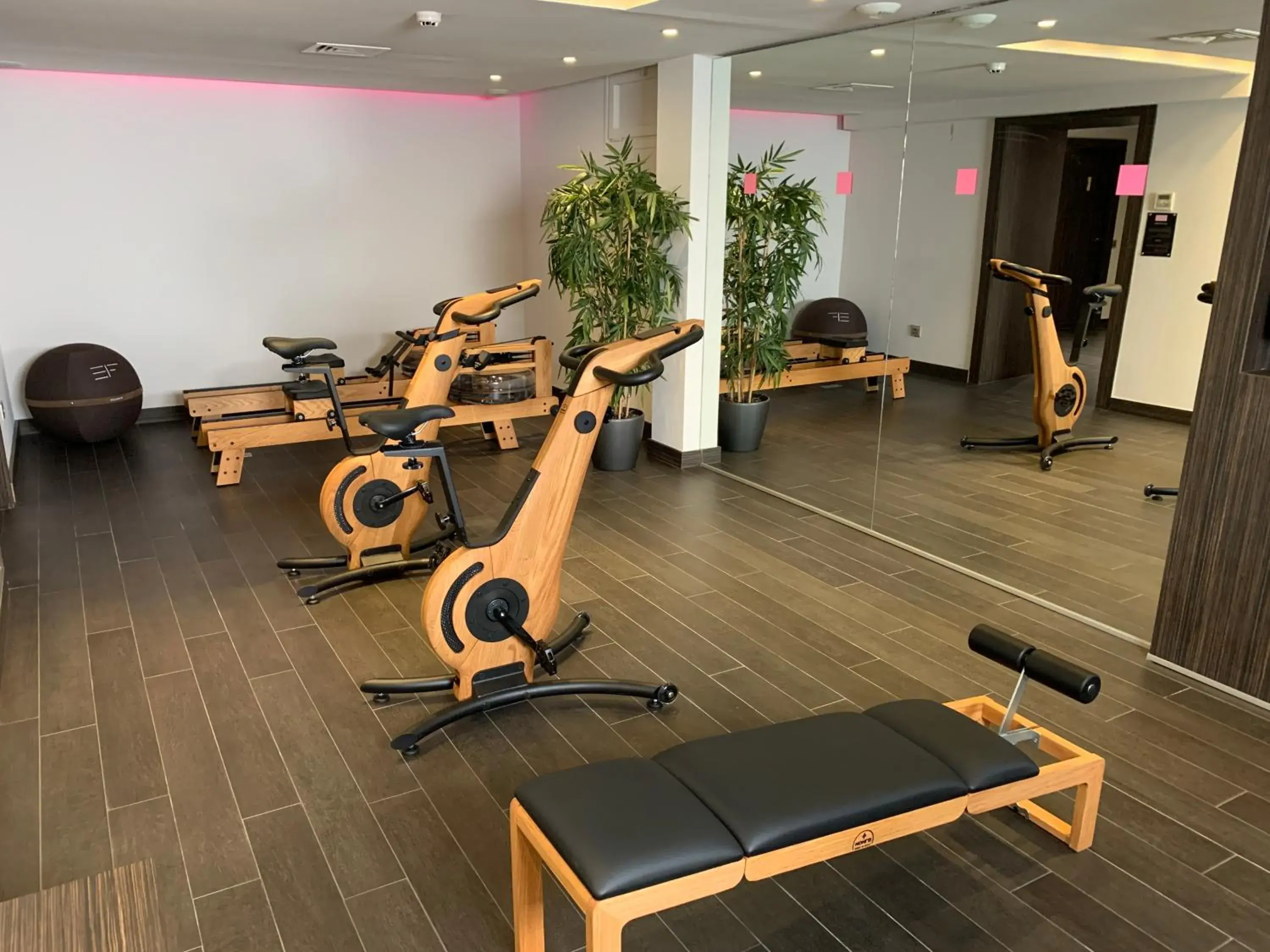 Fitness centre/facilities, Fitness Center/Facilities in Hôtel Le Canberra