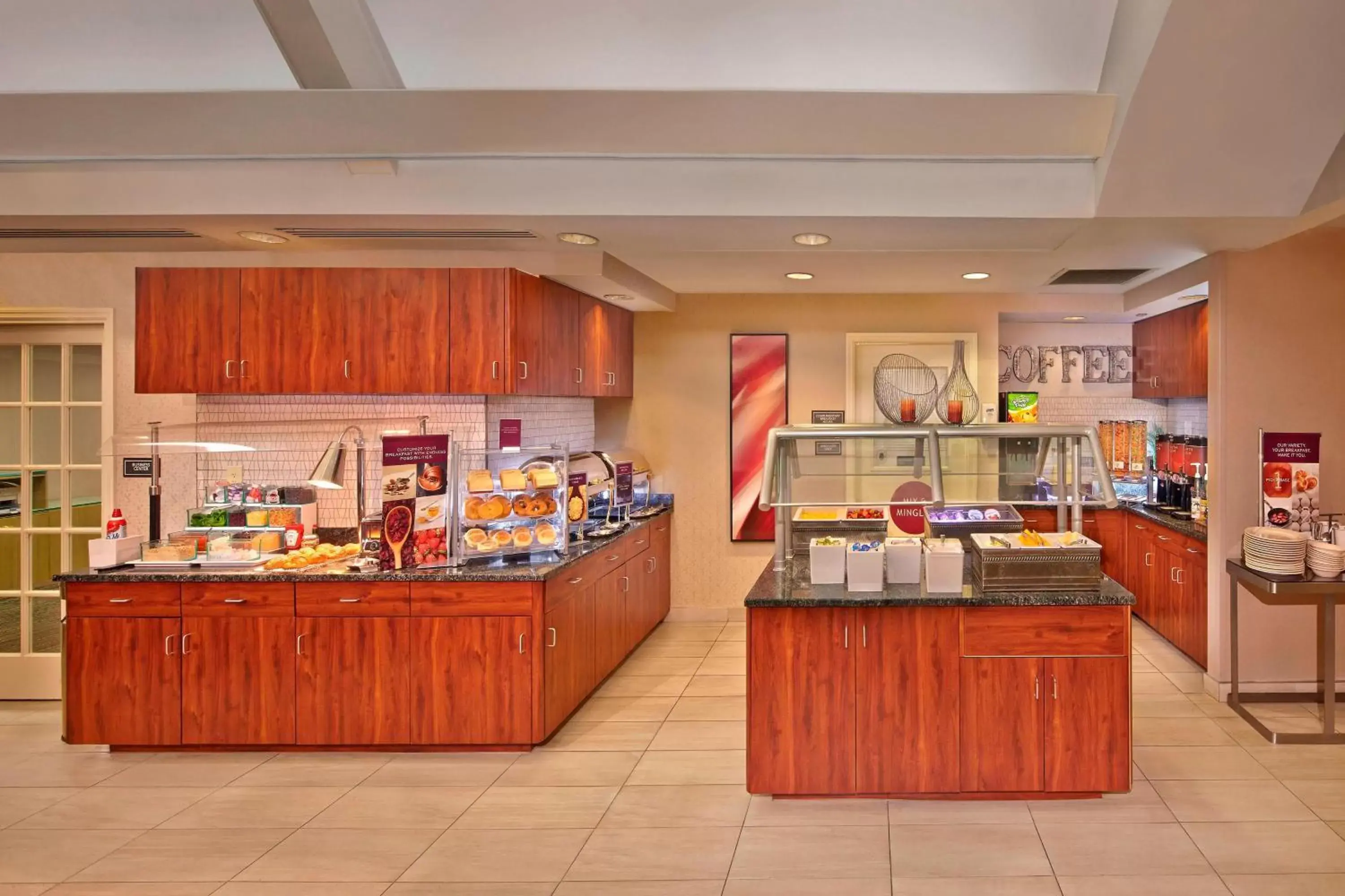 Breakfast, Restaurant/Places to Eat in Residence Inn by Marriott Orlando East/UCF Area