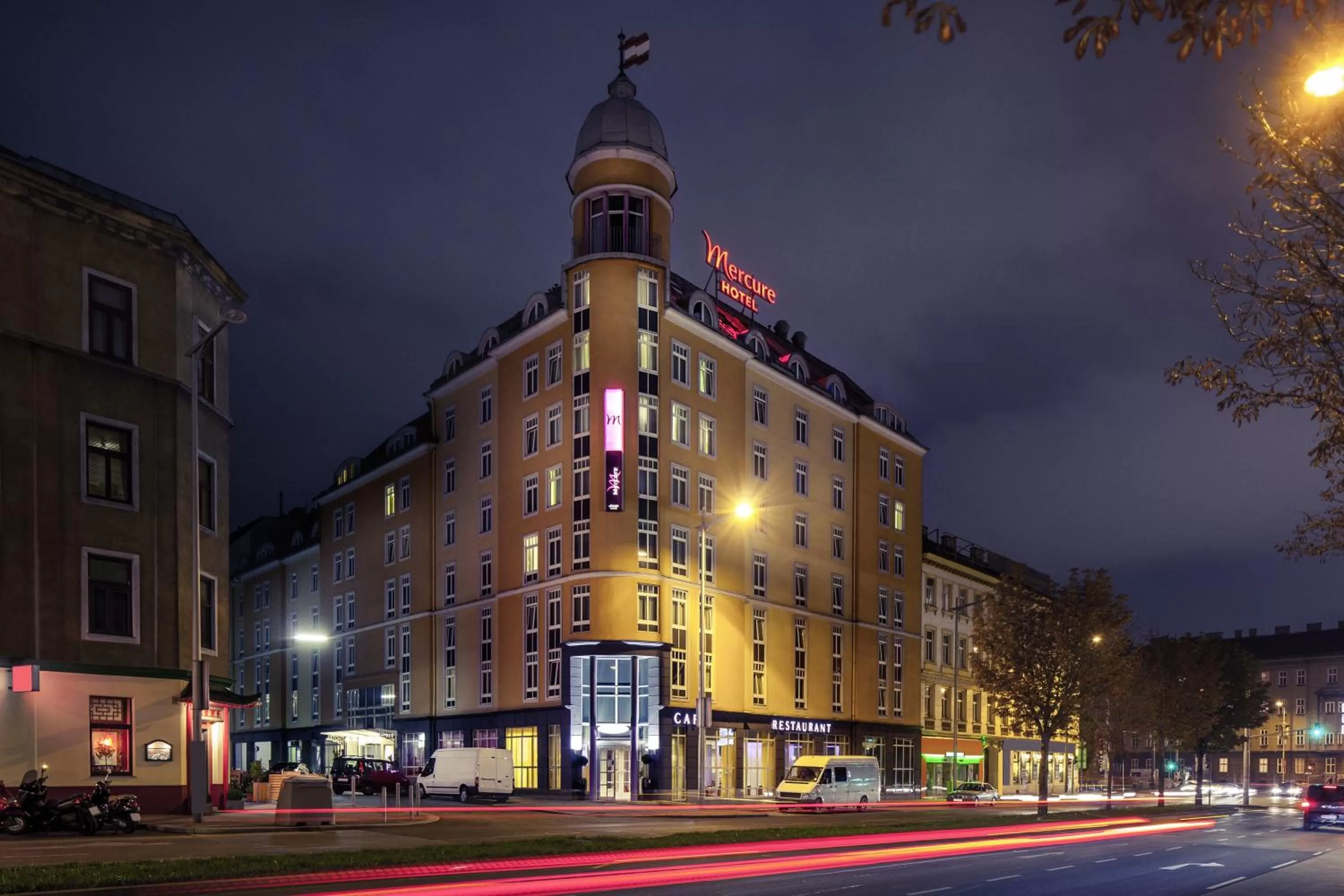 Facade/entrance in Hotel Mercure Wien Westbahnhof
