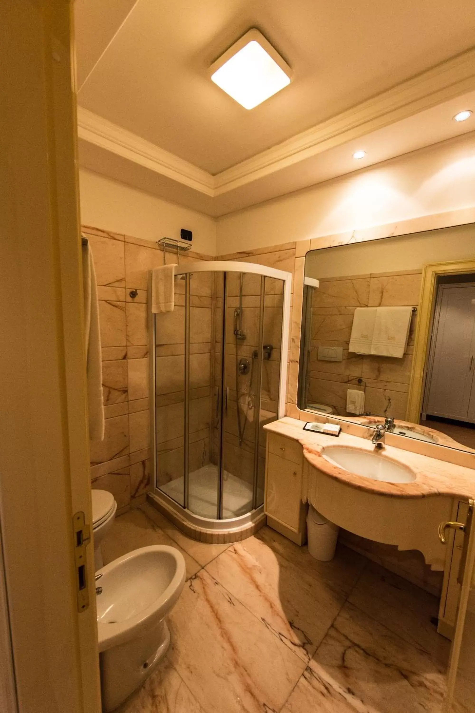 Bathroom in LH Hotel Domus Caesari
