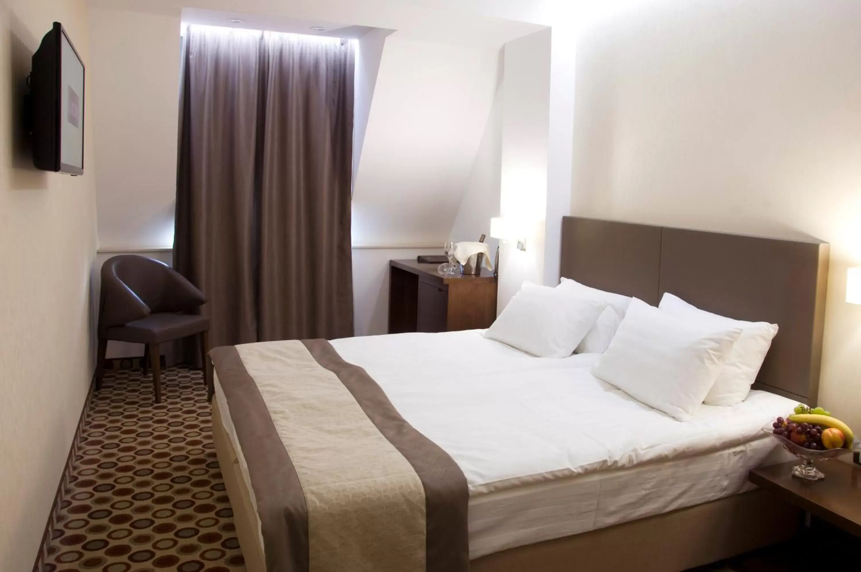 Comfort Double Room in Central Hotel Sofia