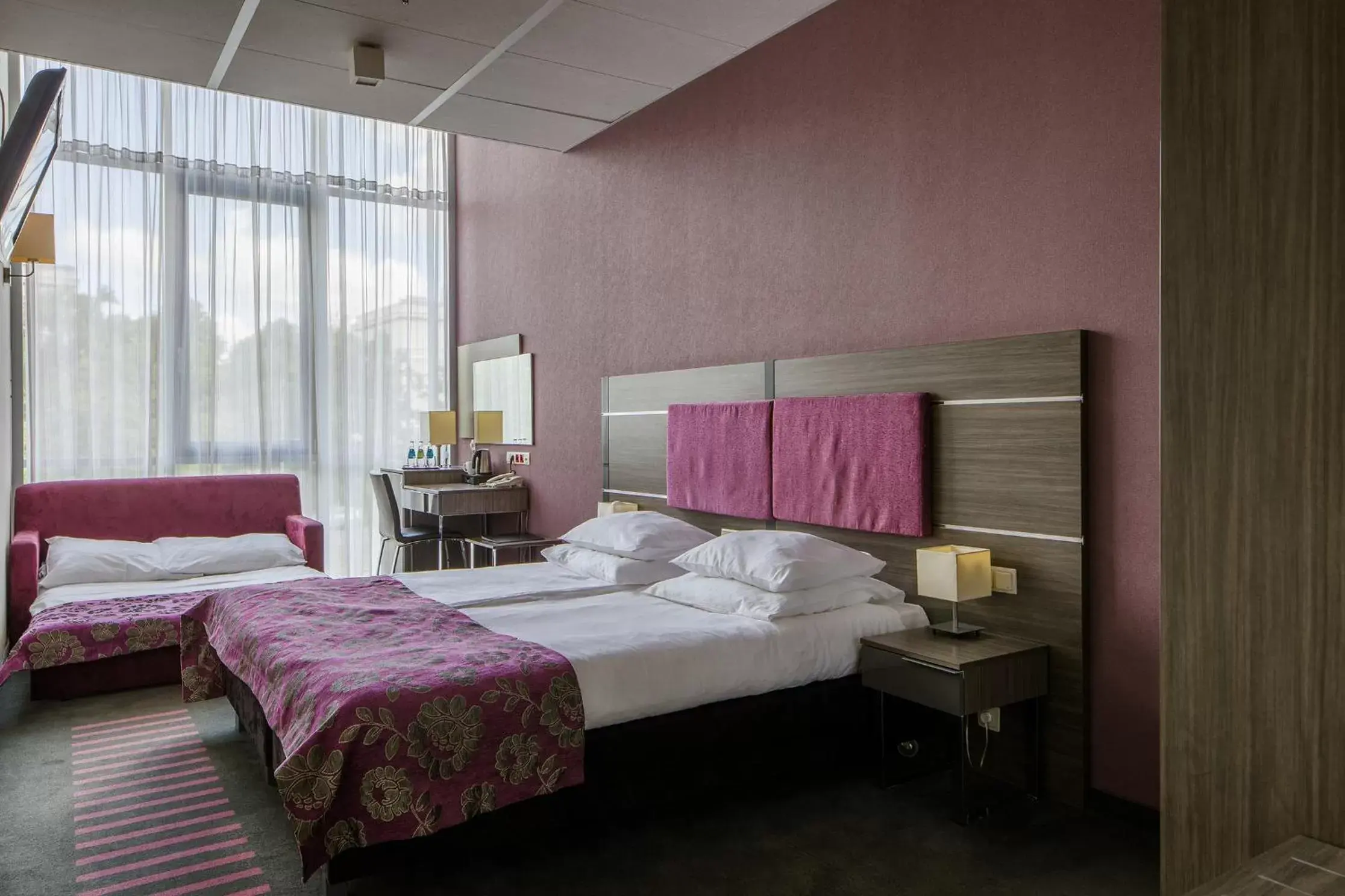 Photo of the whole room, Bed in Hotel Centrum Business
