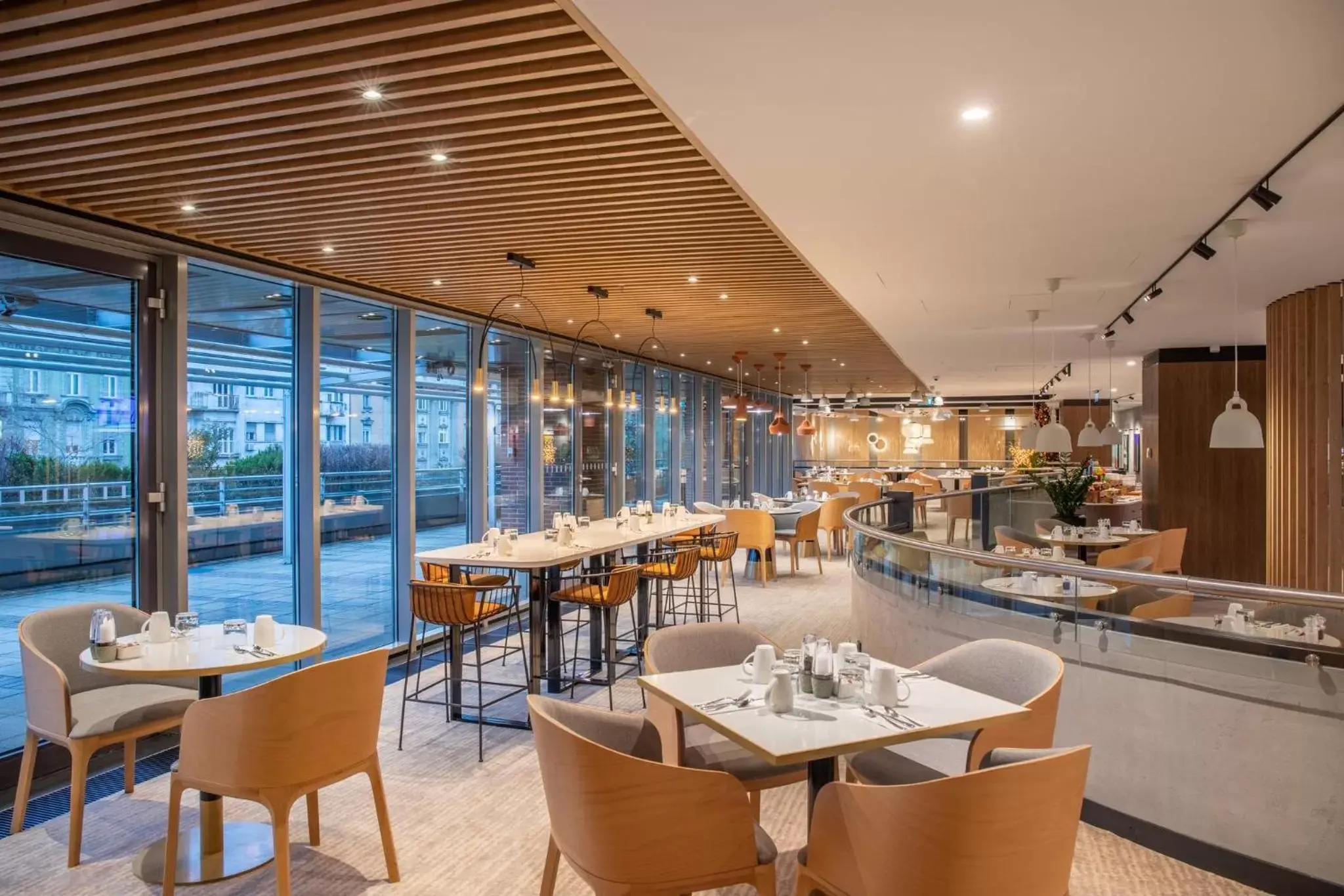 Restaurant/places to eat in Crowne Plaza Budapest by IHG Restaurant/places to eat in Crowne Plaza Budapest by IHG