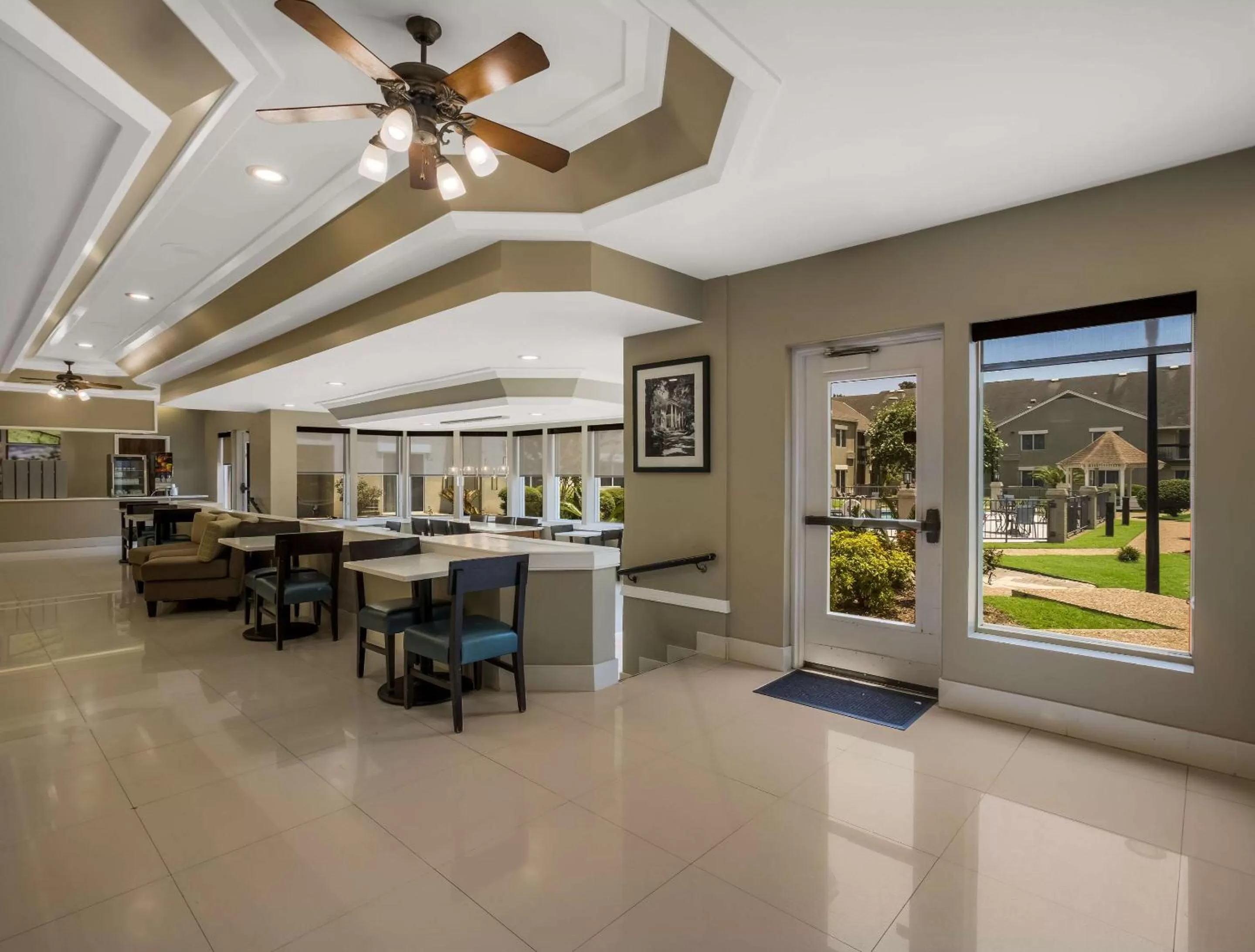 Lobby or reception in MainStay Suites Savannah Midtown