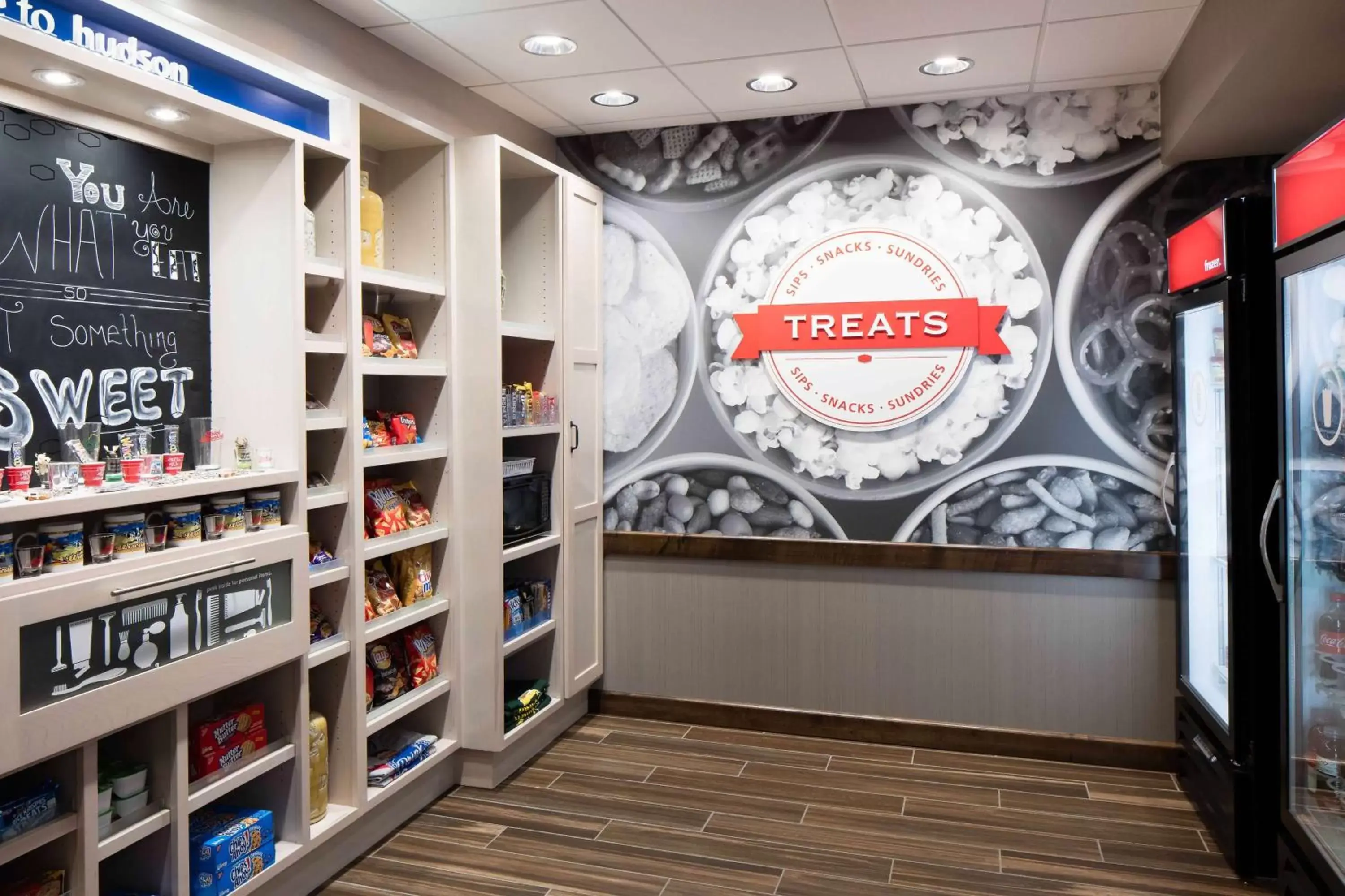 Restaurant/places to eat in Hampton Inn & Suites-Hudson Wisconsin Restaurant/places to eat in Hampton Inn & Suites-Hudson Wisconsin