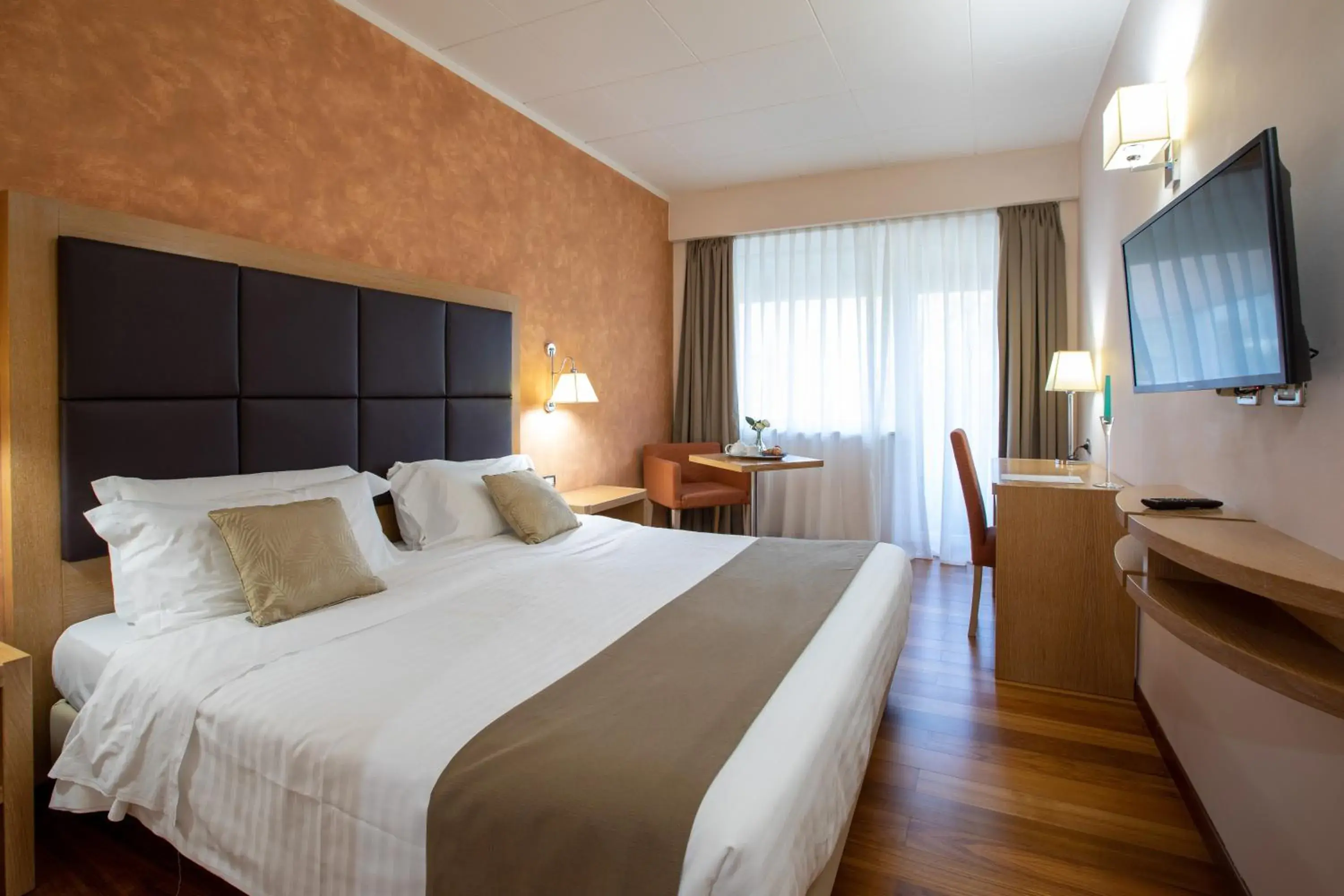 King Room with Balcony in Hotel Palace del Conero King Room with Balcony in Hotel Palace del Conero