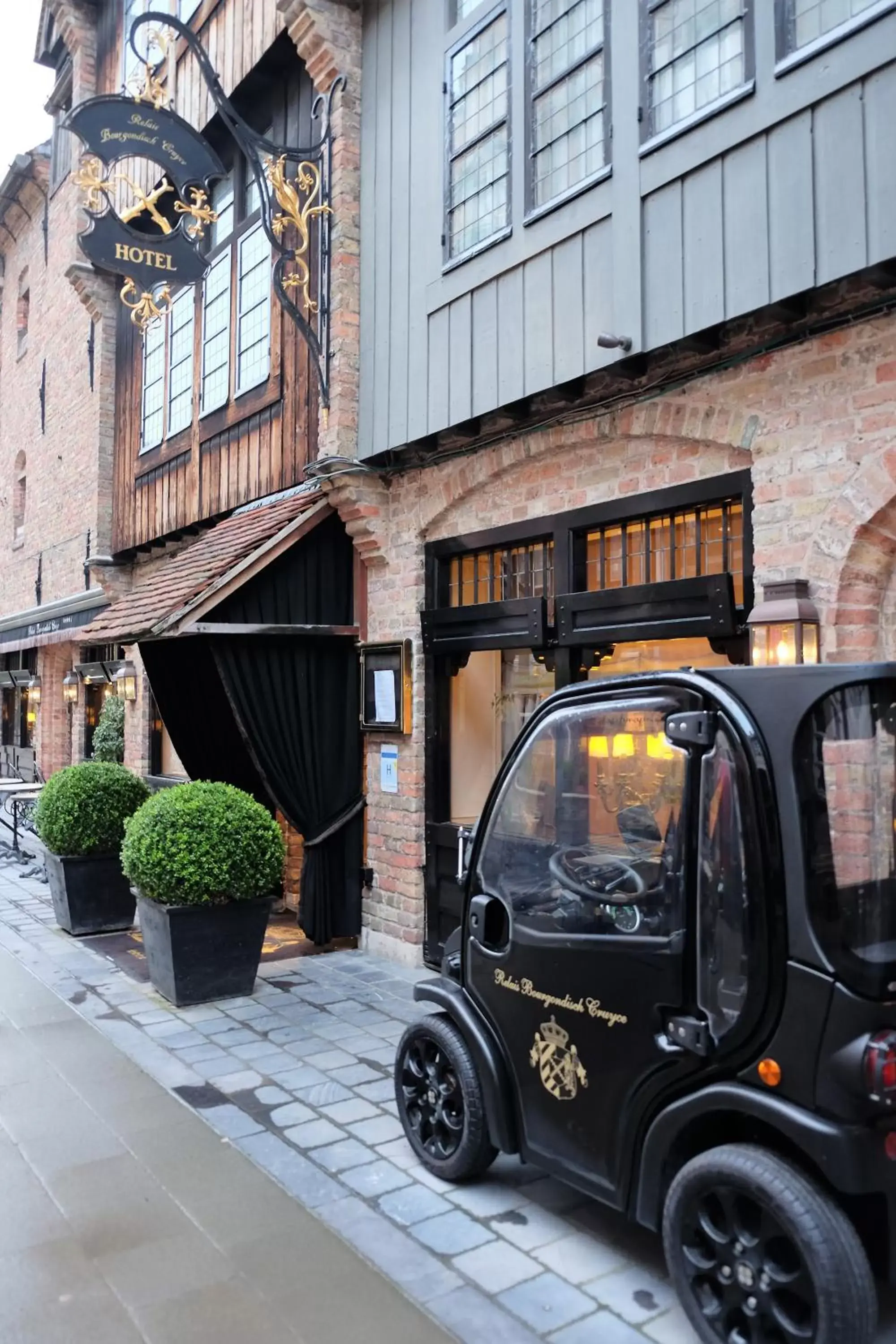 Property logo or sign, Property Building in Relais Bourgondisch Cruyce, A Luxe Worldwide Hotel