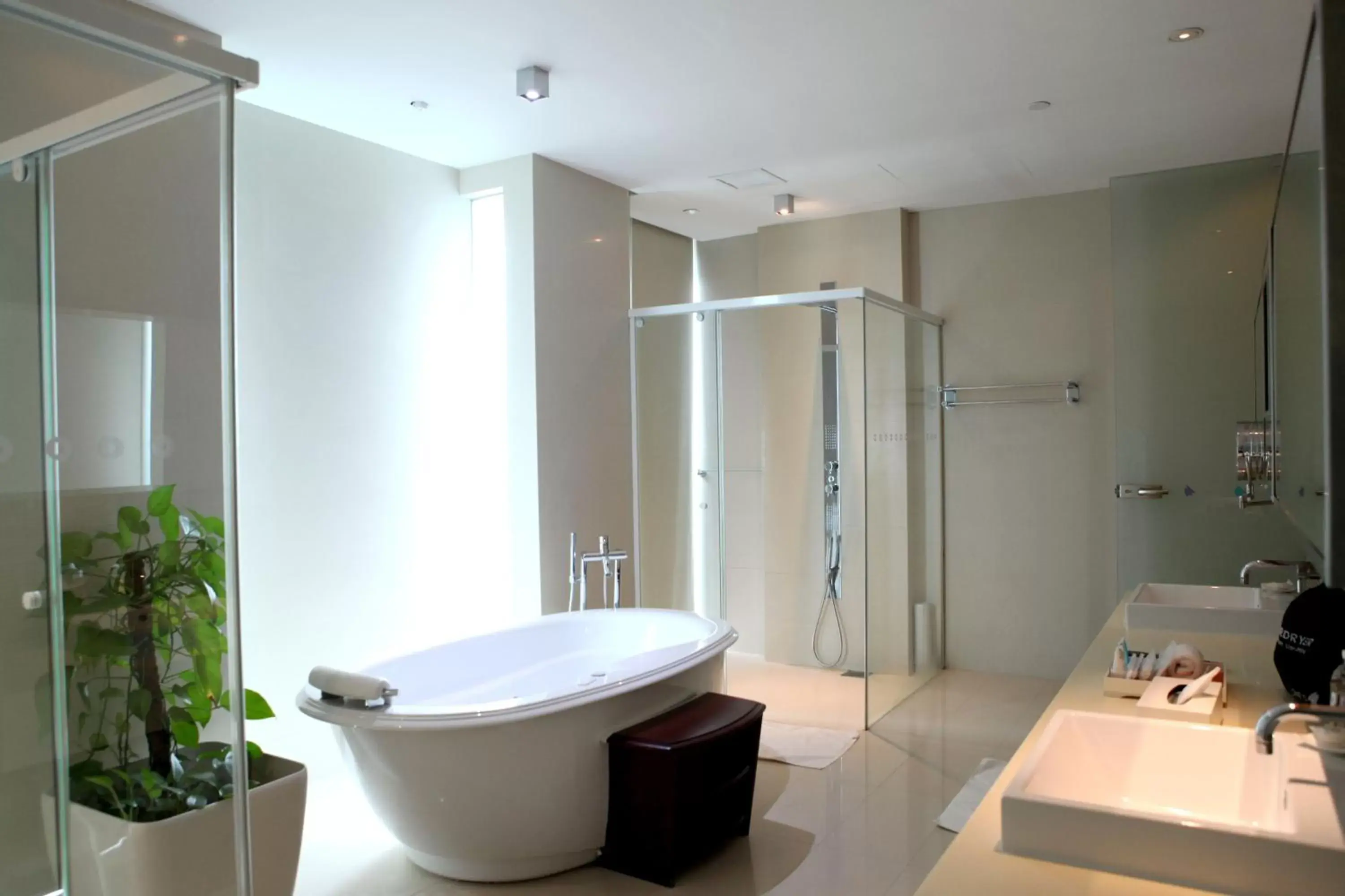 Shower, Bathroom in ONE15 Marina Sentosa Cove Singapore