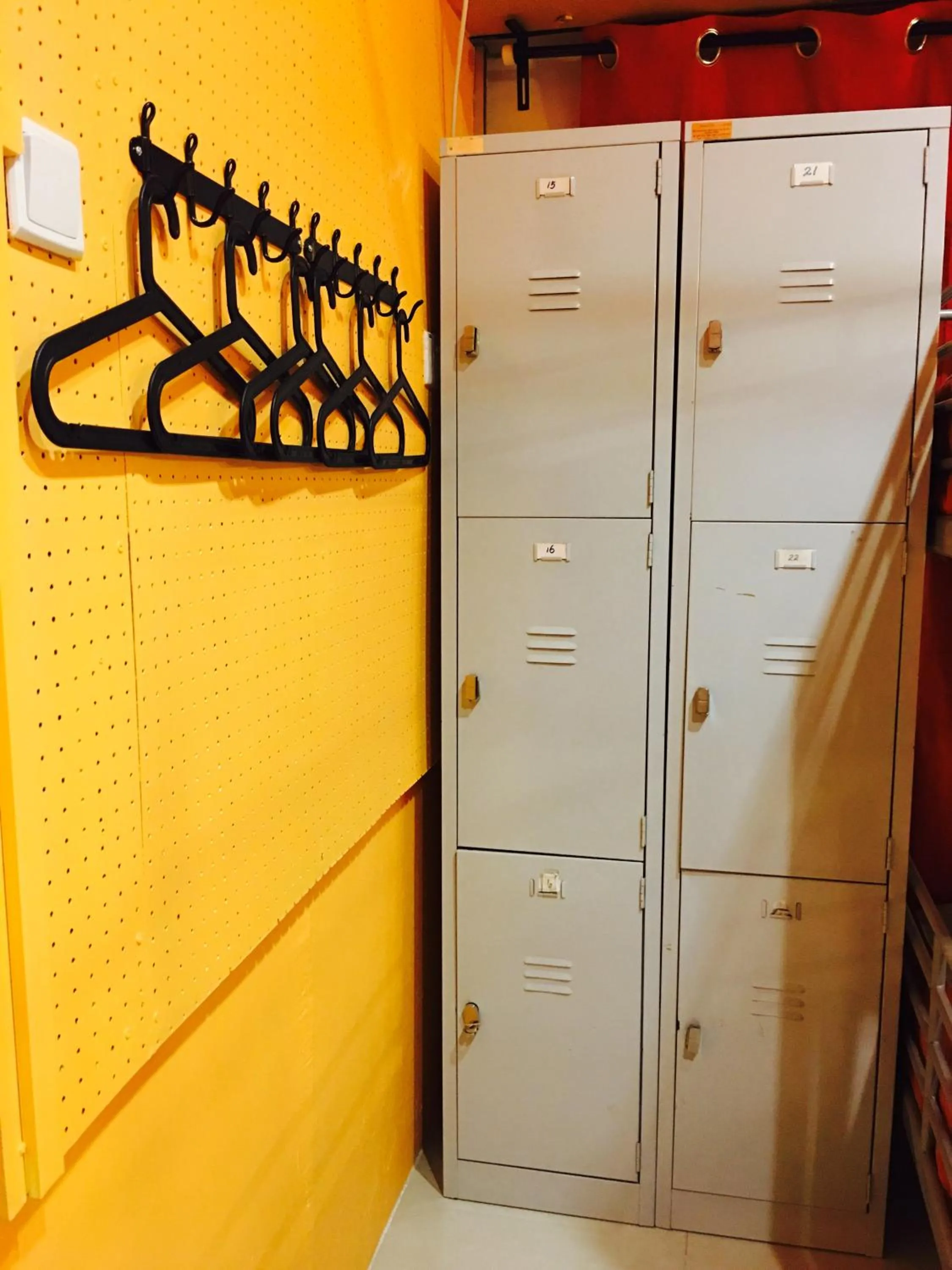 Bathroom, Kitchen/Kitchenette in Century Service World