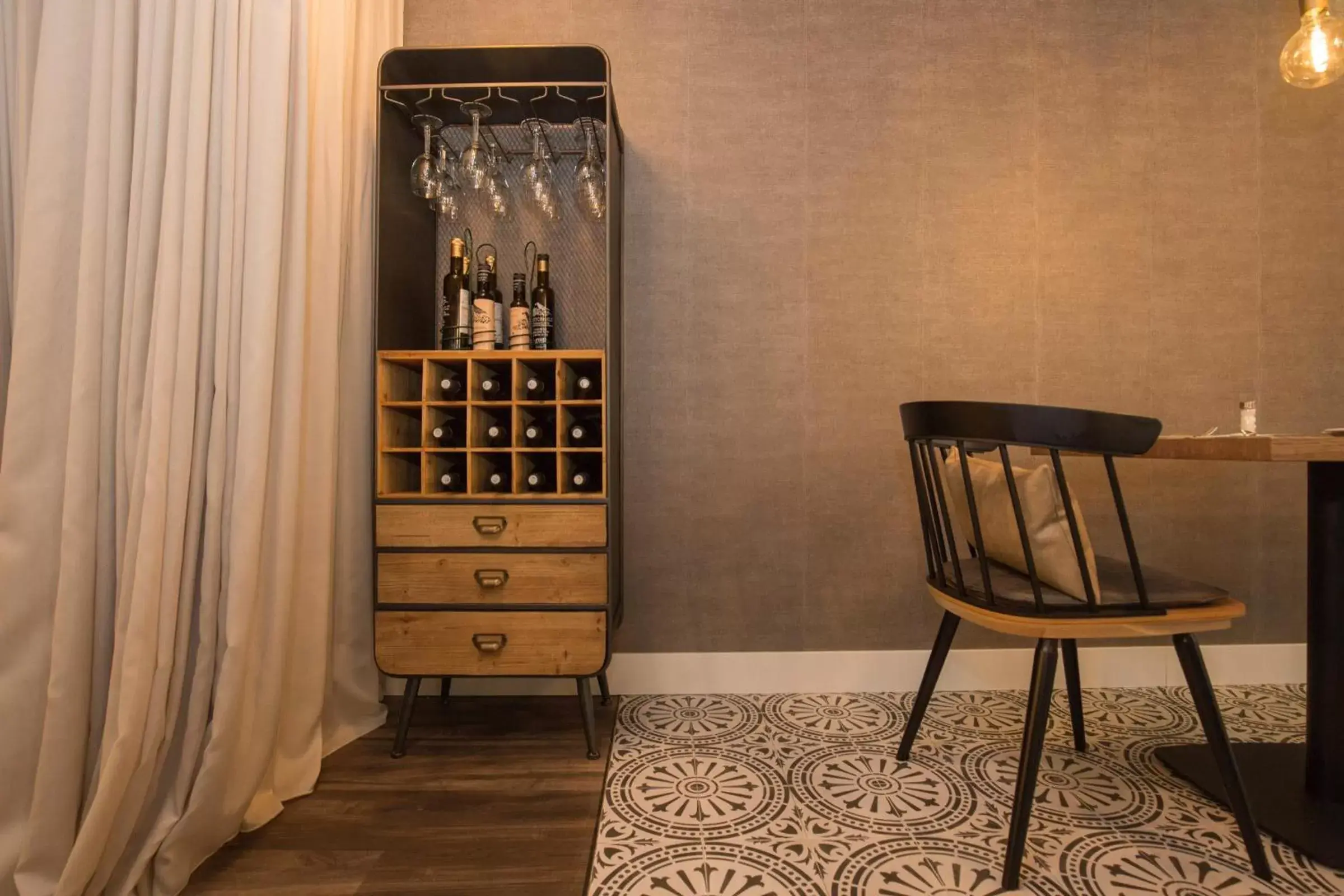 Restaurant/places to eat in Yomo Centric Restaurant/places to eat in Yomo Centric