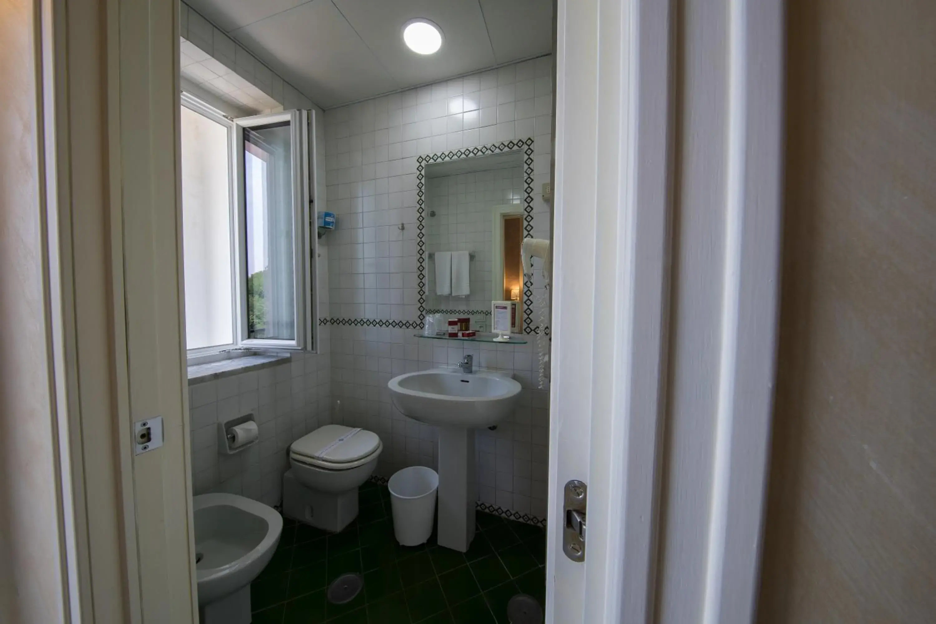 Bathroom in Hotel Scapolatiello