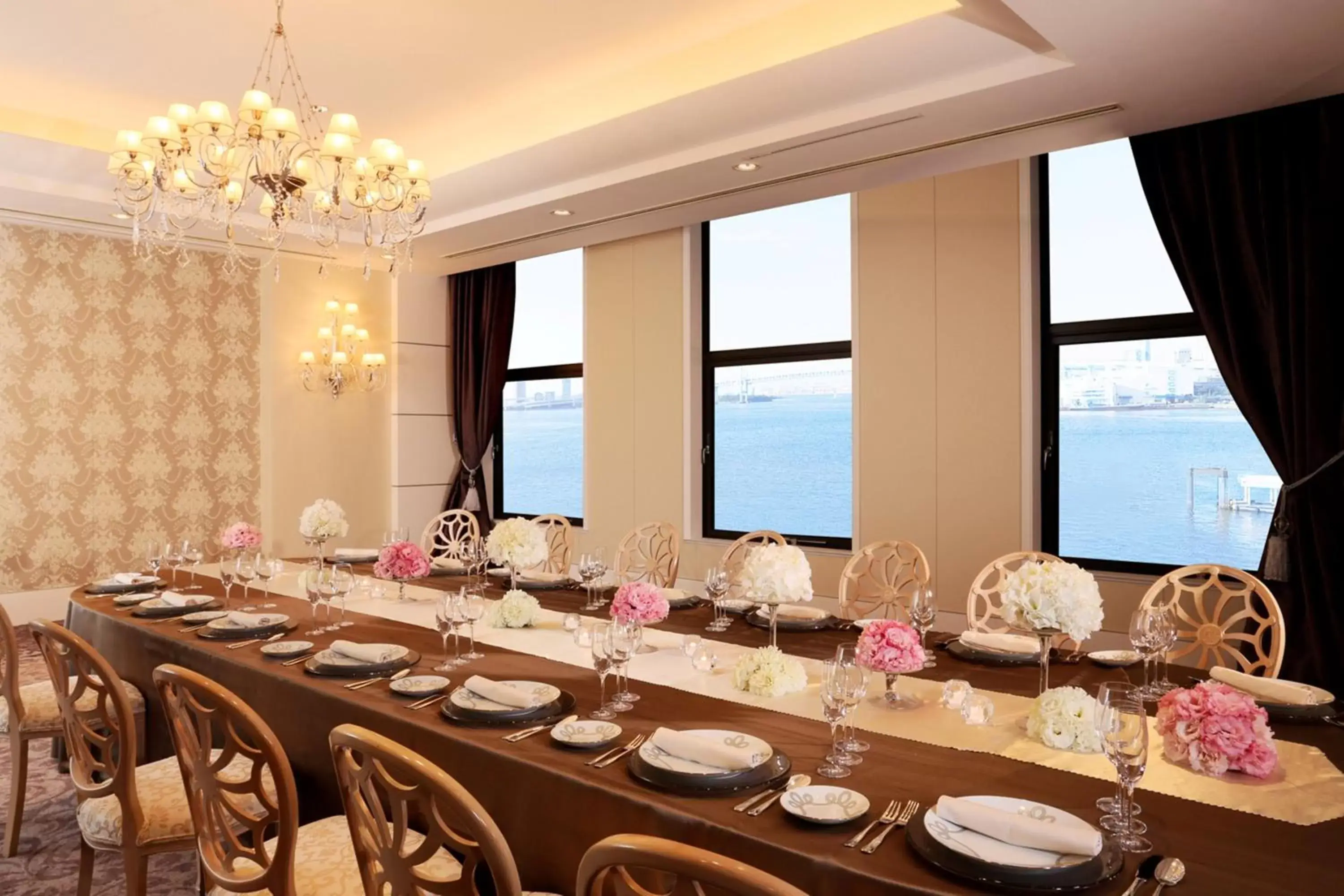 Banquet/Function facilities, Restaurant/Places to Eat in InterContinental Tokyo Bay