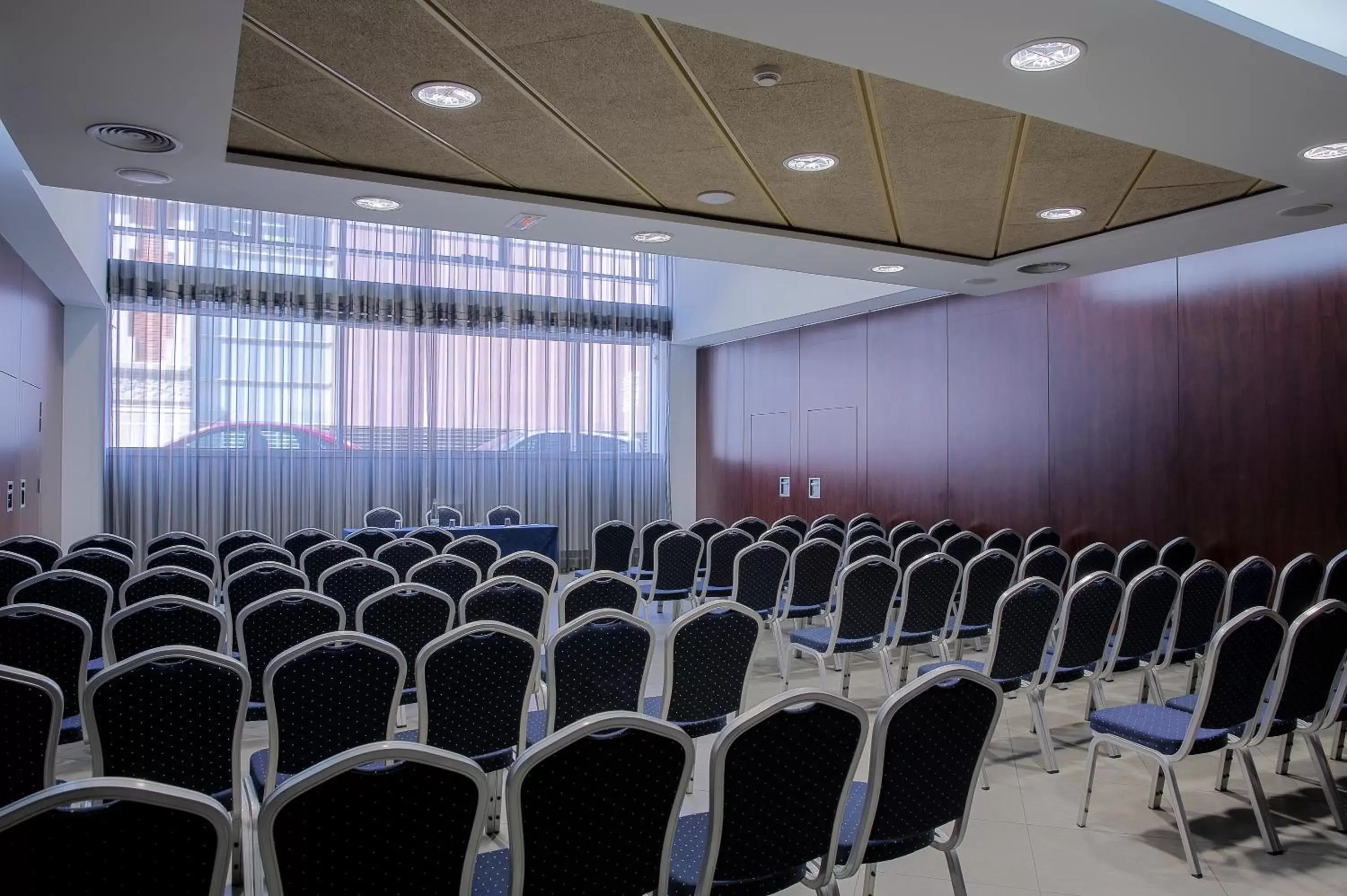 Business facilities in Hotel Gran Ultonia