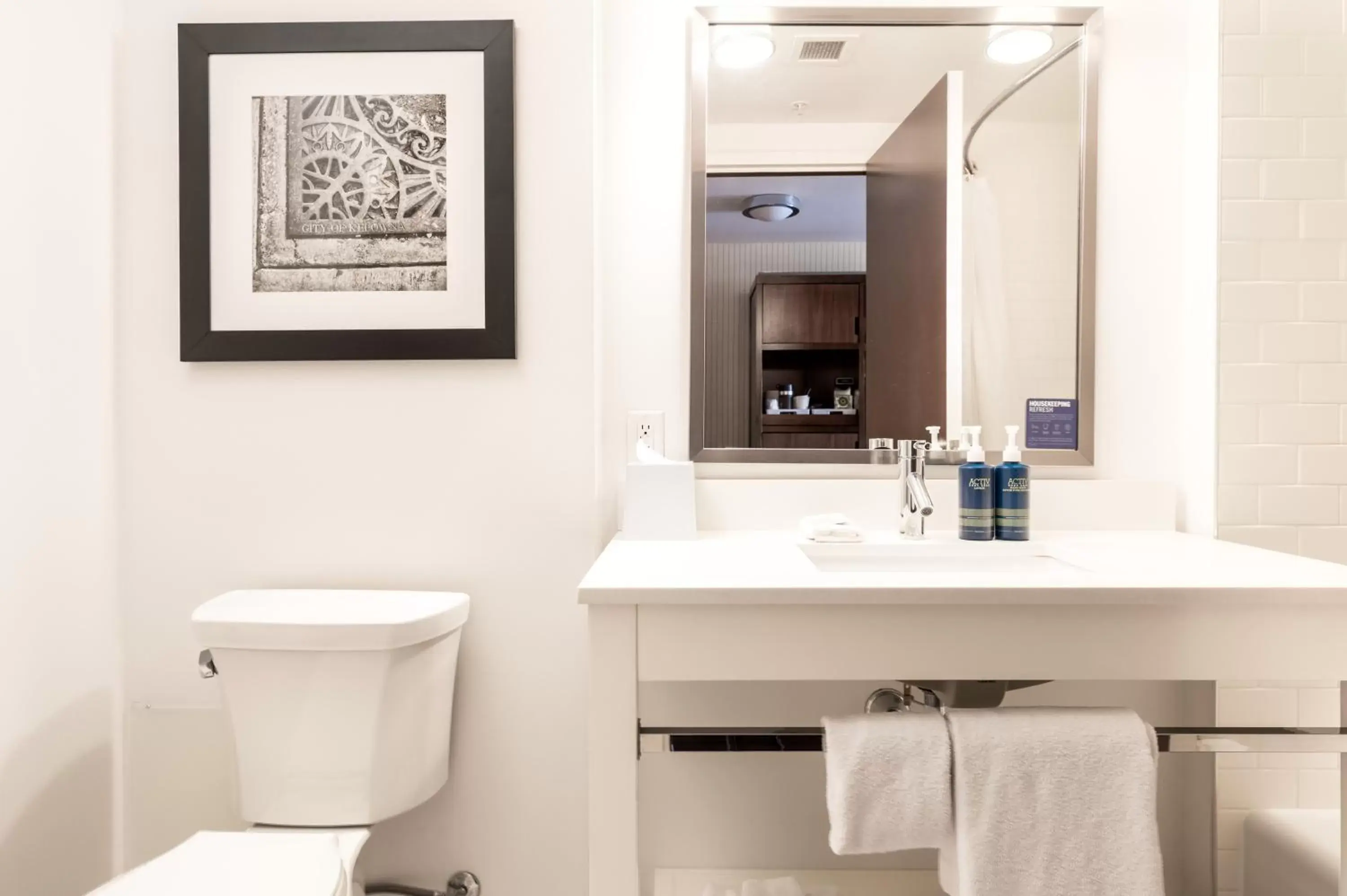 Bathroom in Four Points by Sheraton Kelowna Airport