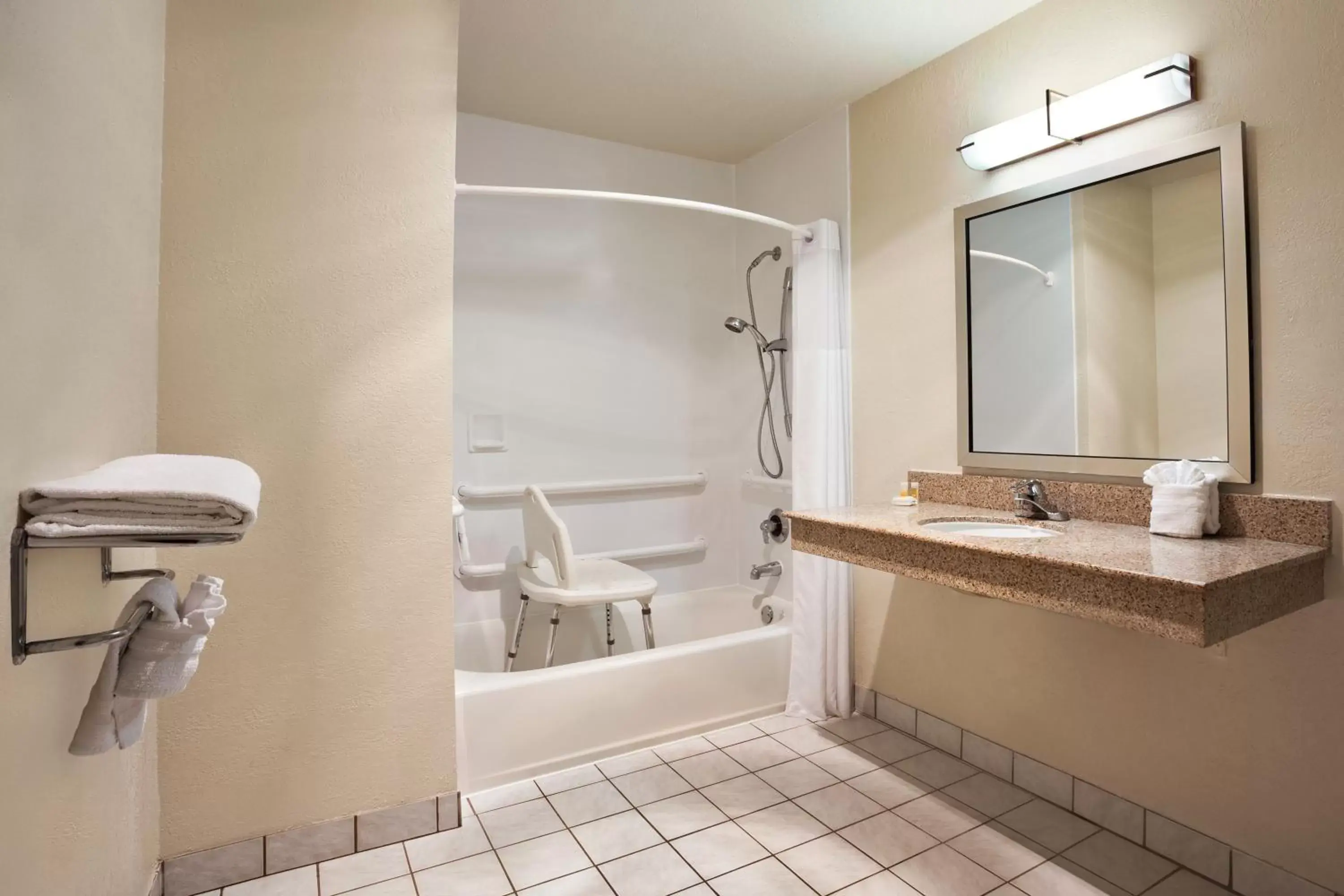 Shower, Bathroom in Days Inn by Wyndham Encinitas Moonlight Beach