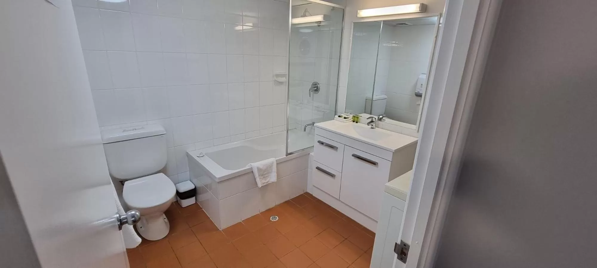 Chasely Apartment Hotel