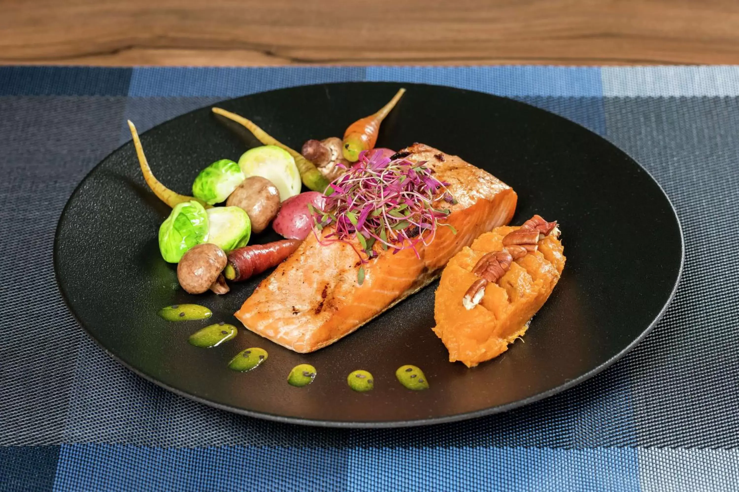 Restaurant/places to eat in Hilton Mexico City Airport Restaurant/places to eat in Hilton Mexico City Airport