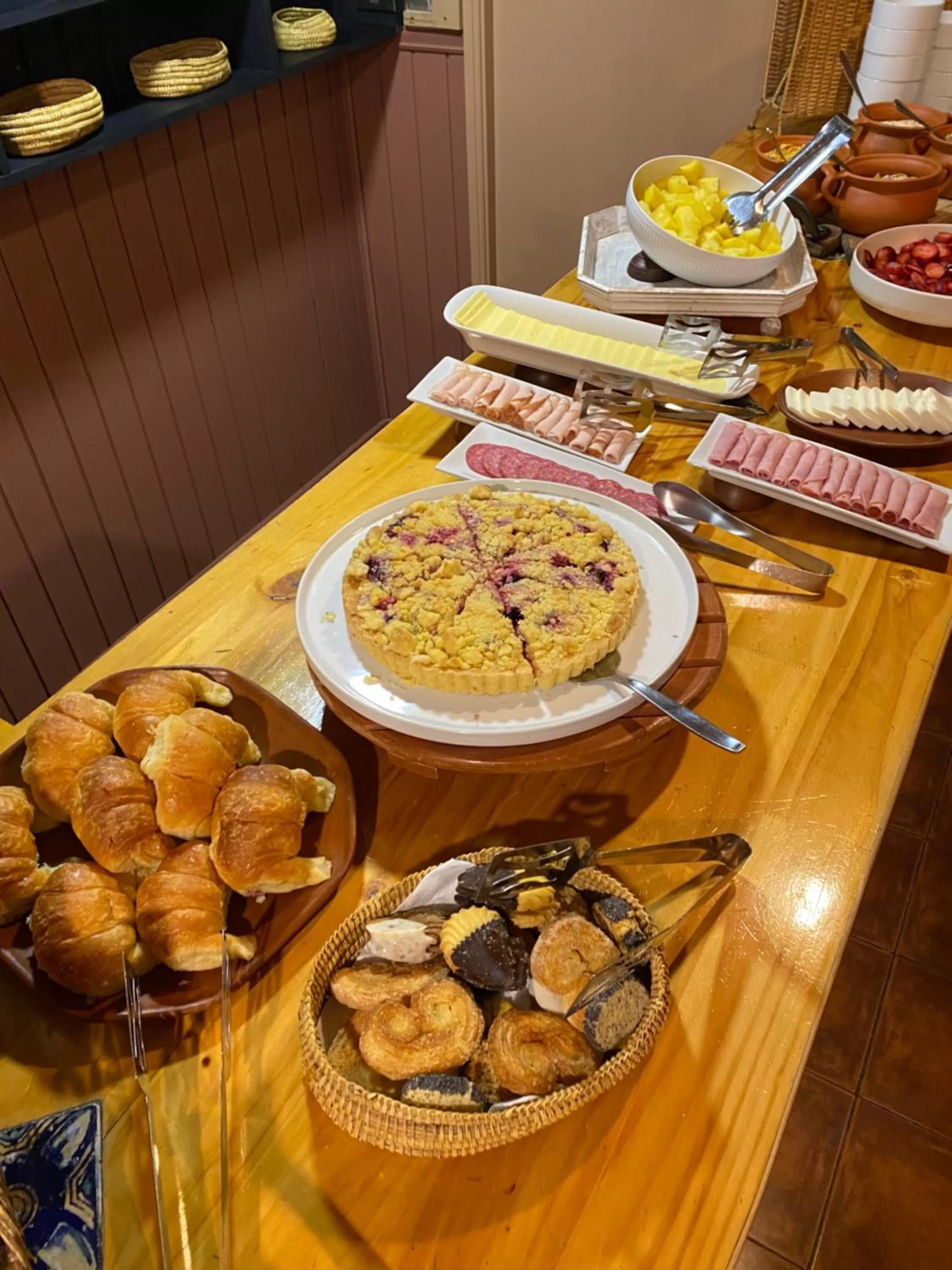Buffet breakfast in Hotel Aquaterra