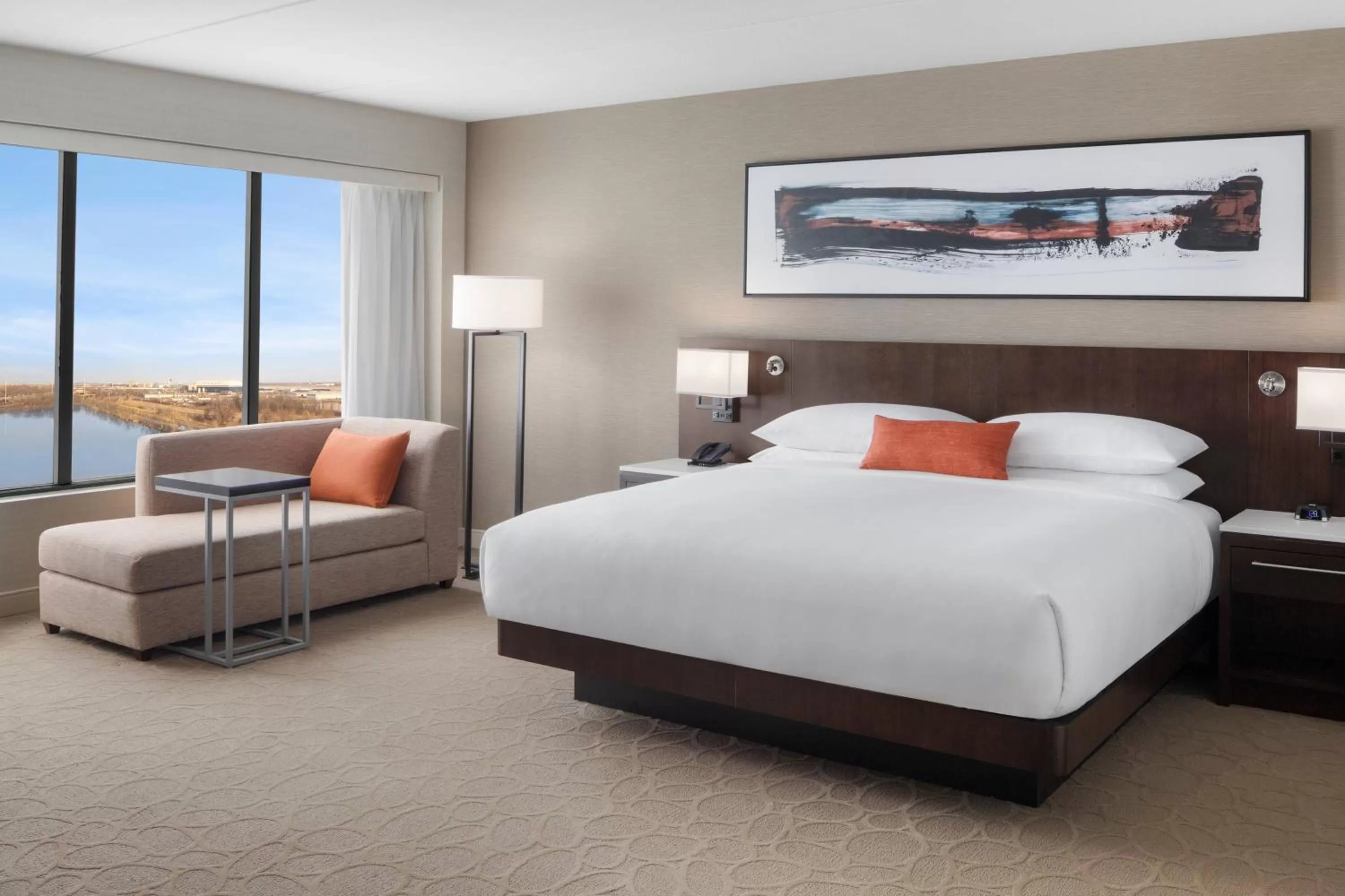 Bedroom, Bed in Delta Hotels by Marriott Philadelphia Airport