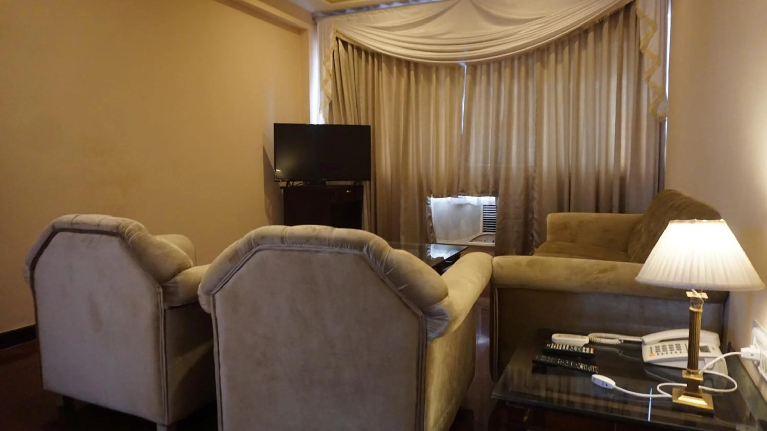 Hotel Poonja International