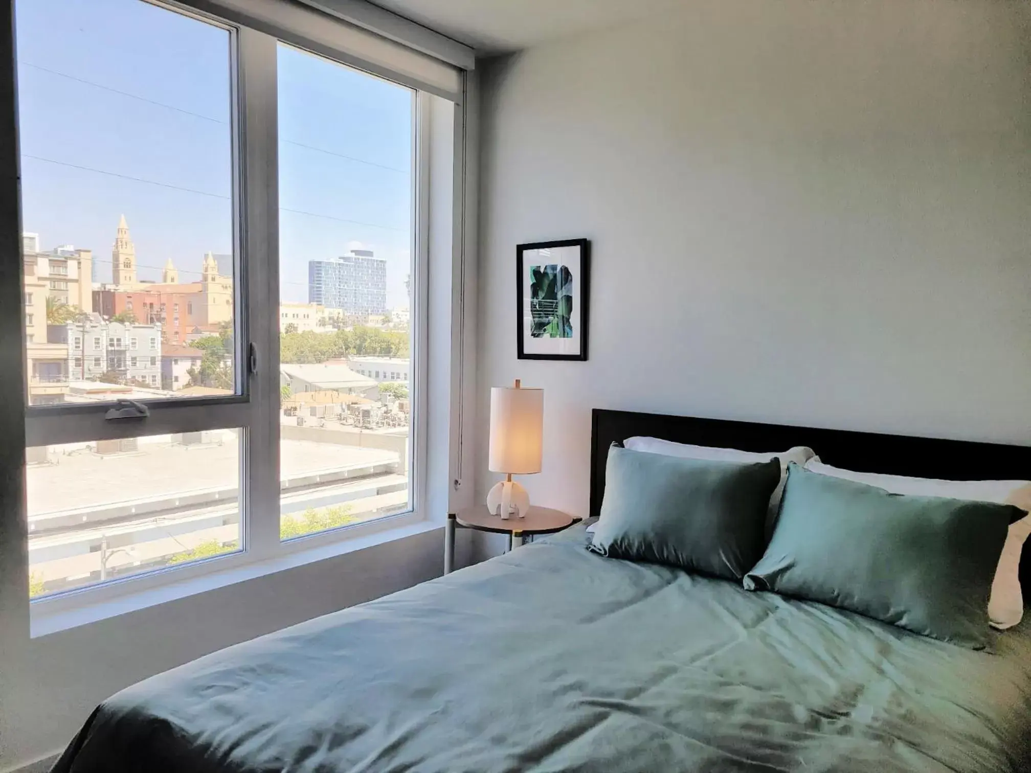 Bed in Gorgeous Hollywood Apts LA's Best Location and Amazing Roof Deck