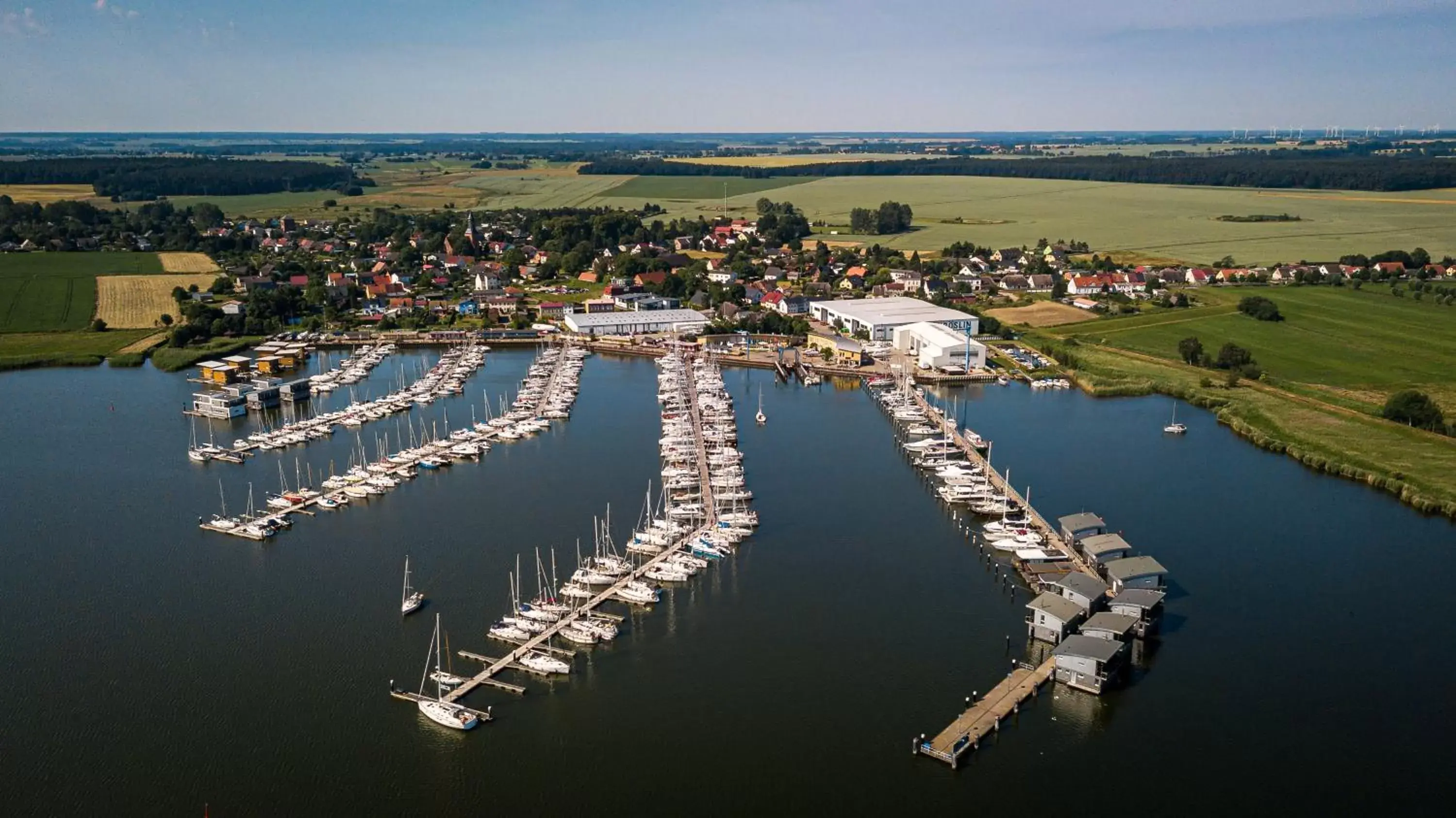 Bird's eye view, Bird's-eye View in Schwimmende Häuser im BALTIC SEA RESORT