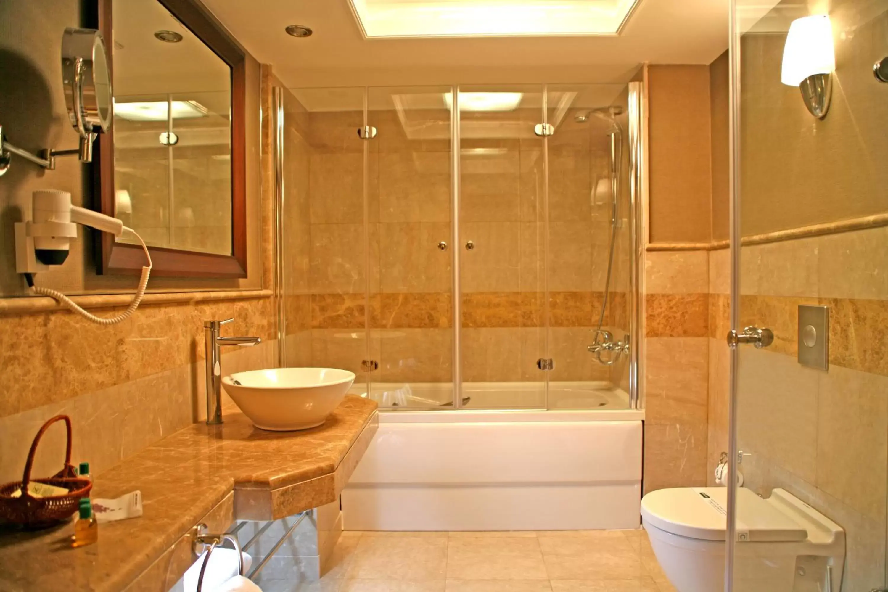 Bathroom in CK Farabi Hotel