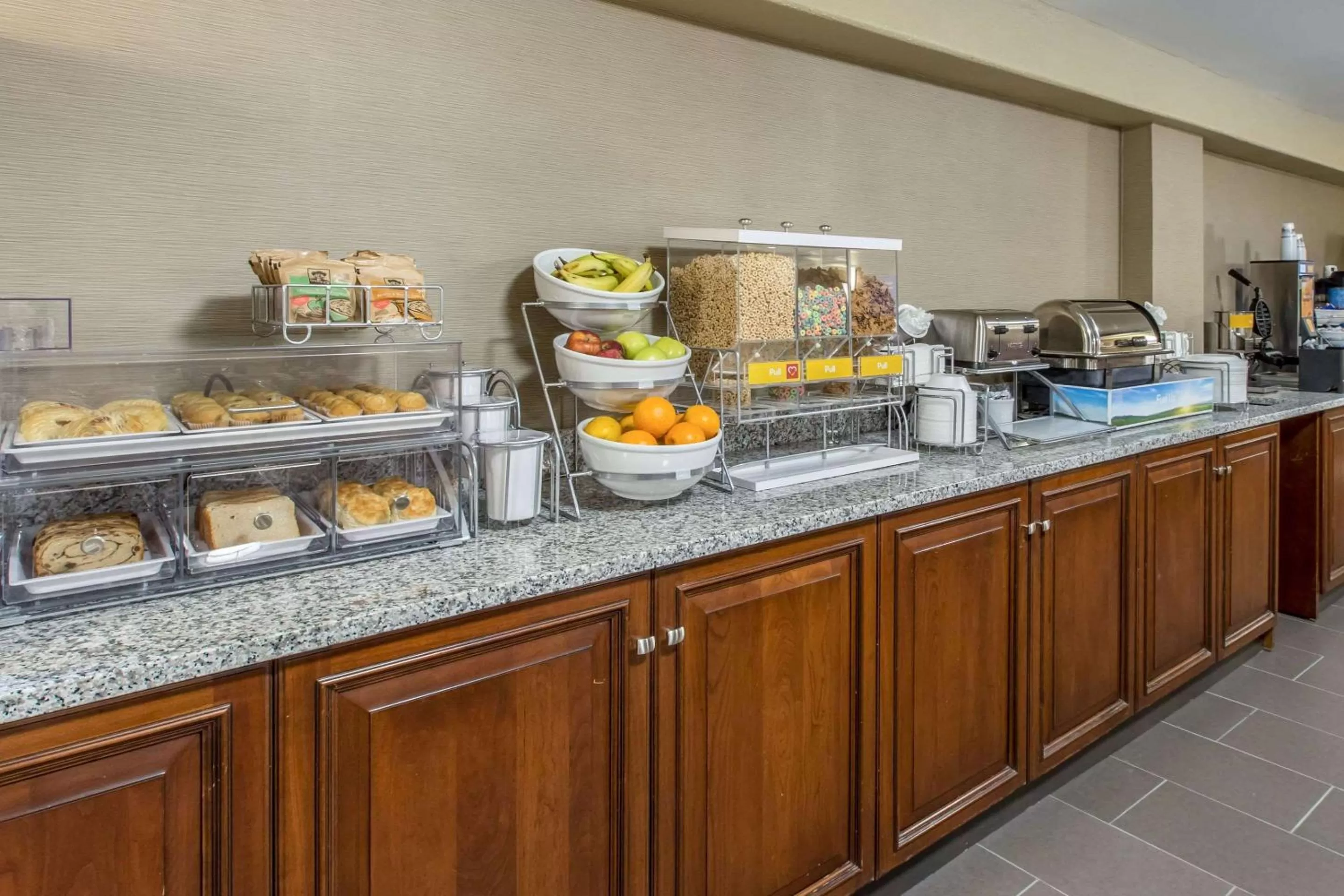 Restaurant/places to eat in Comfort Inn & Suites Knoxville West
