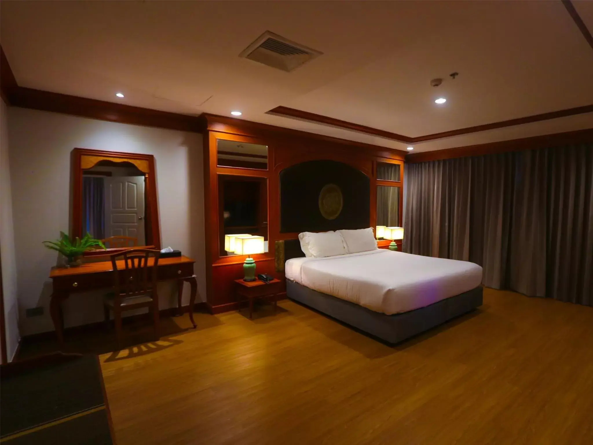 Bed in Fortune River View Hotel Nakhon Phanom