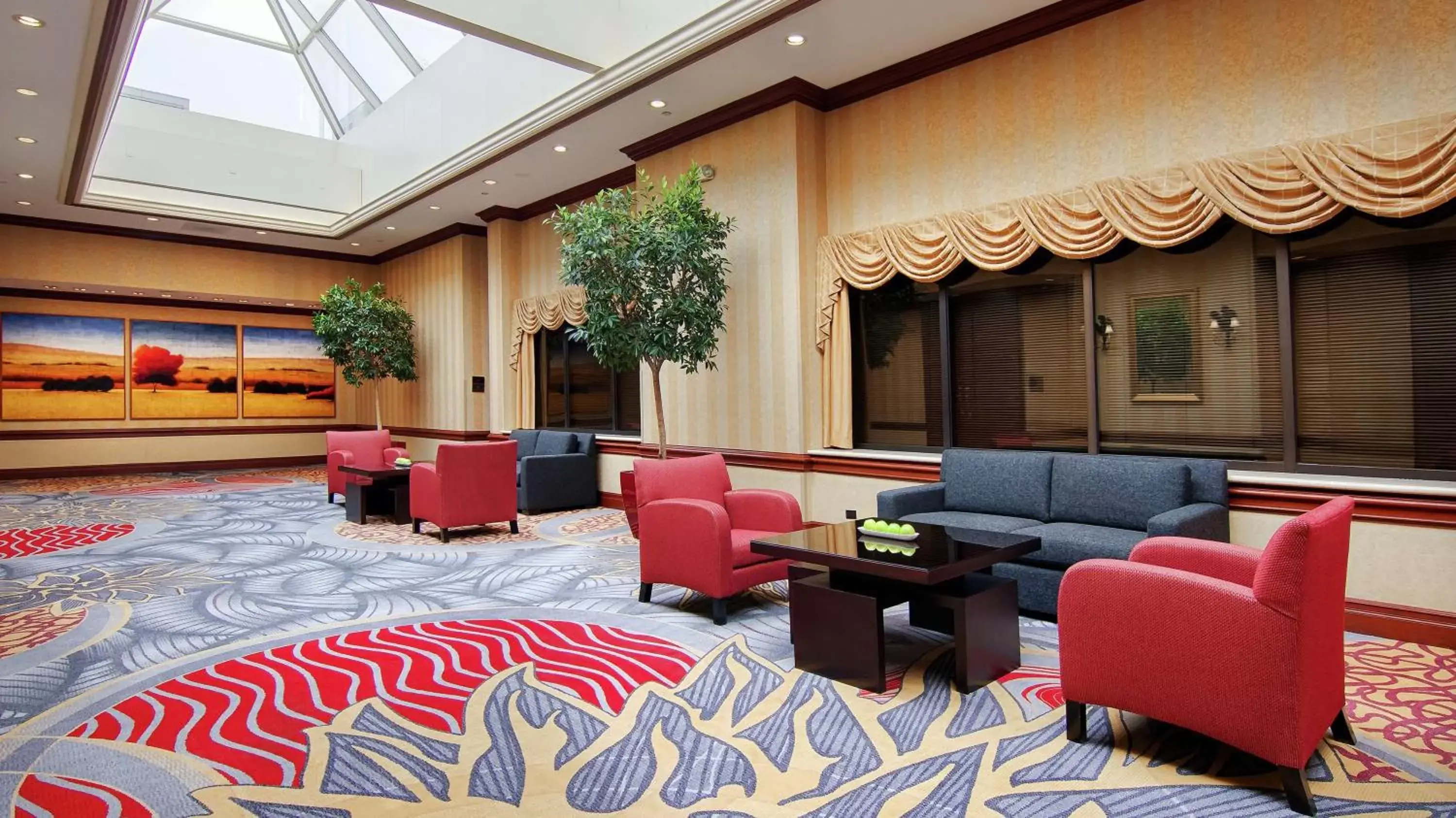 Meeting/conference room in DoubleTree by Hilton Lisle Naperville