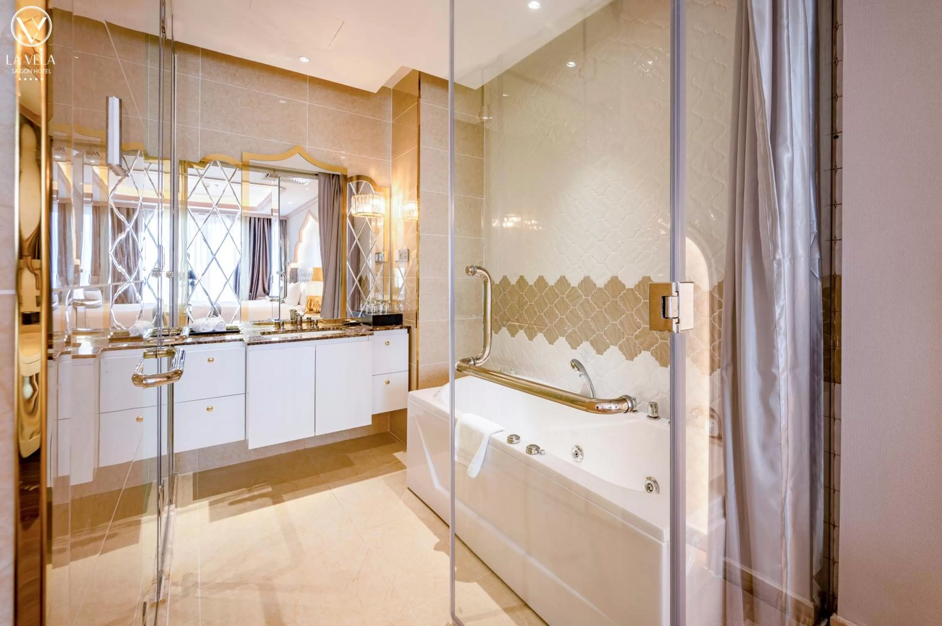 Bathroom in La Vela Saigon Hotel