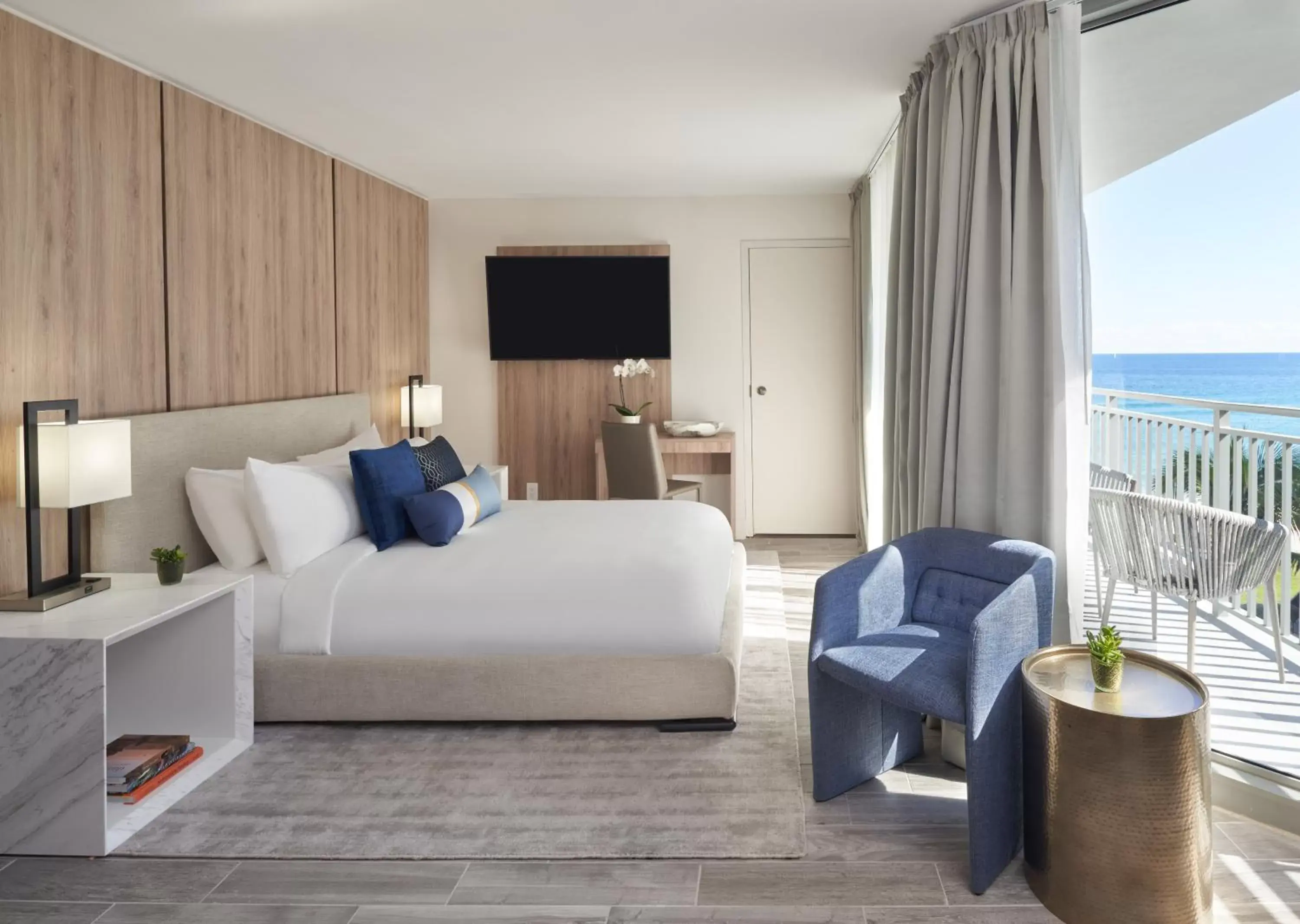 Bedroom in Hillsboro Beach Resort