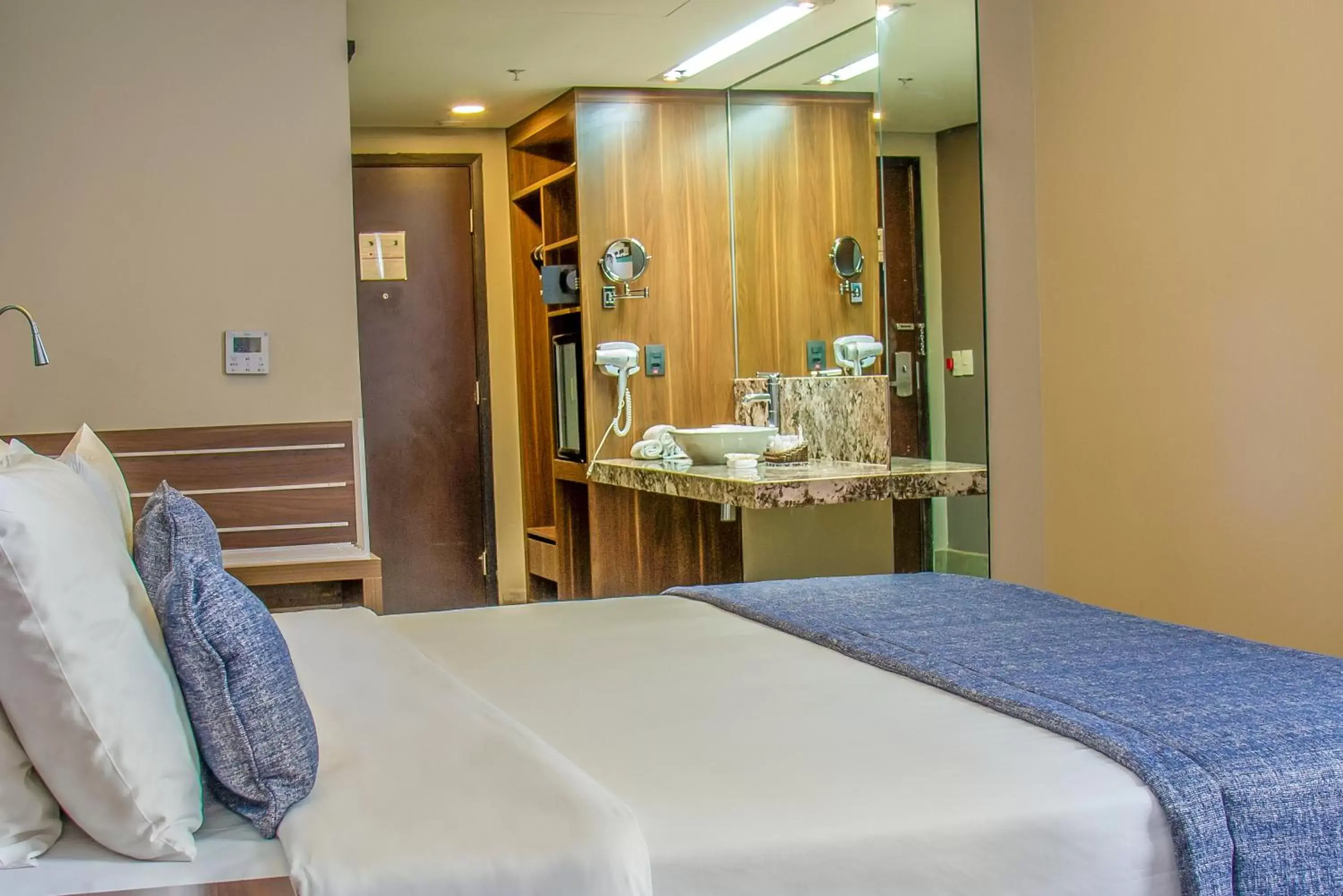 Bed in Prodigy Santos Dumont by Wish Bed in Prodigy Santos Dumont by Wish