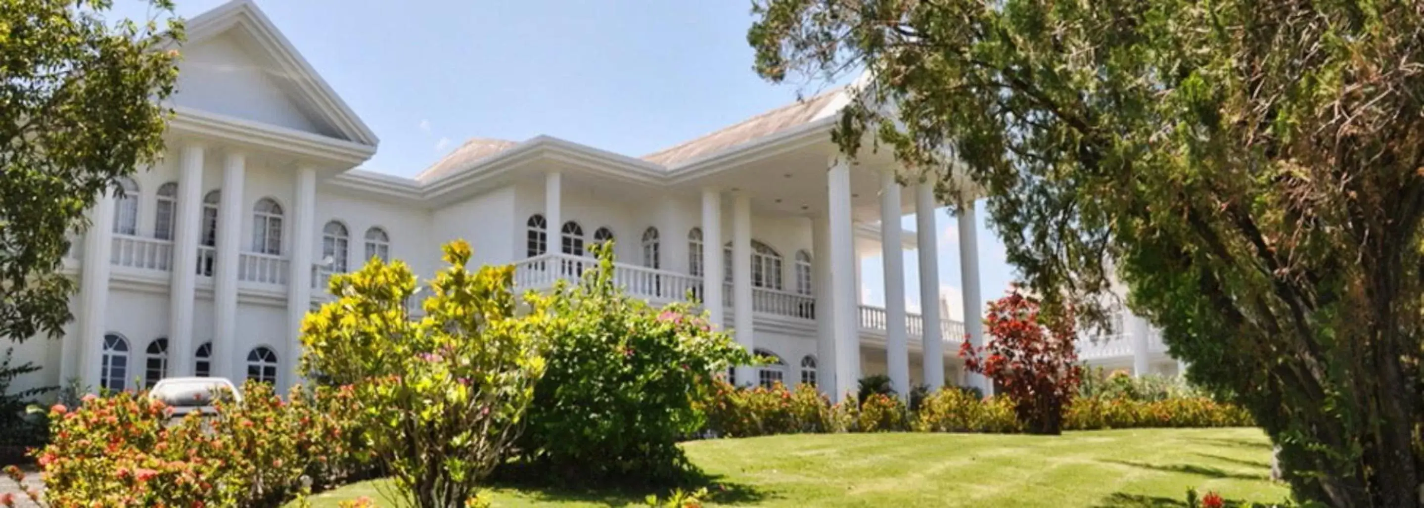 Facade/entrance, Property Building in Jamaica Palace Hotel