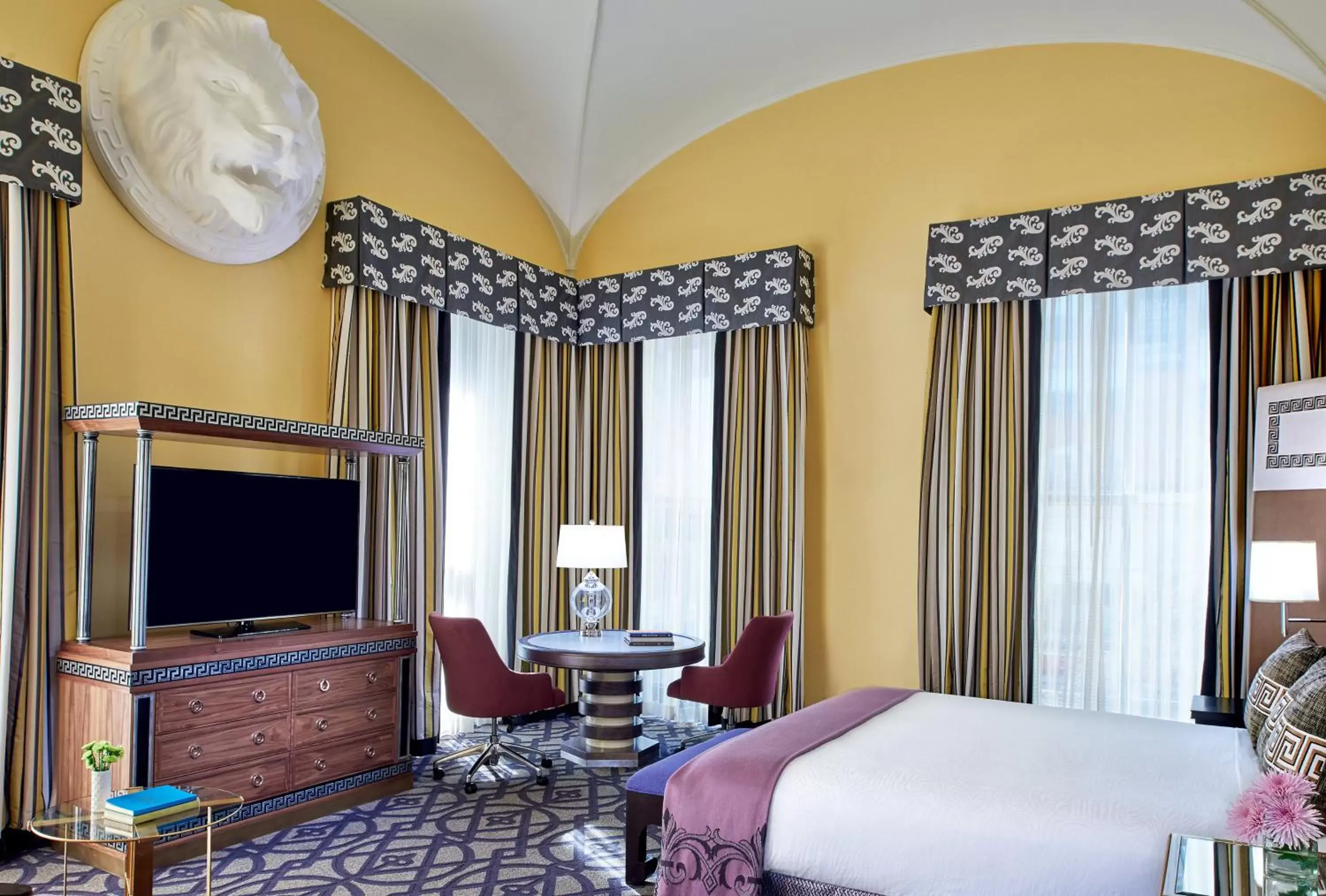 Photo of the whole room, Bed in Kimpton Hotel Monaco Washington DC, an IHG Hotel