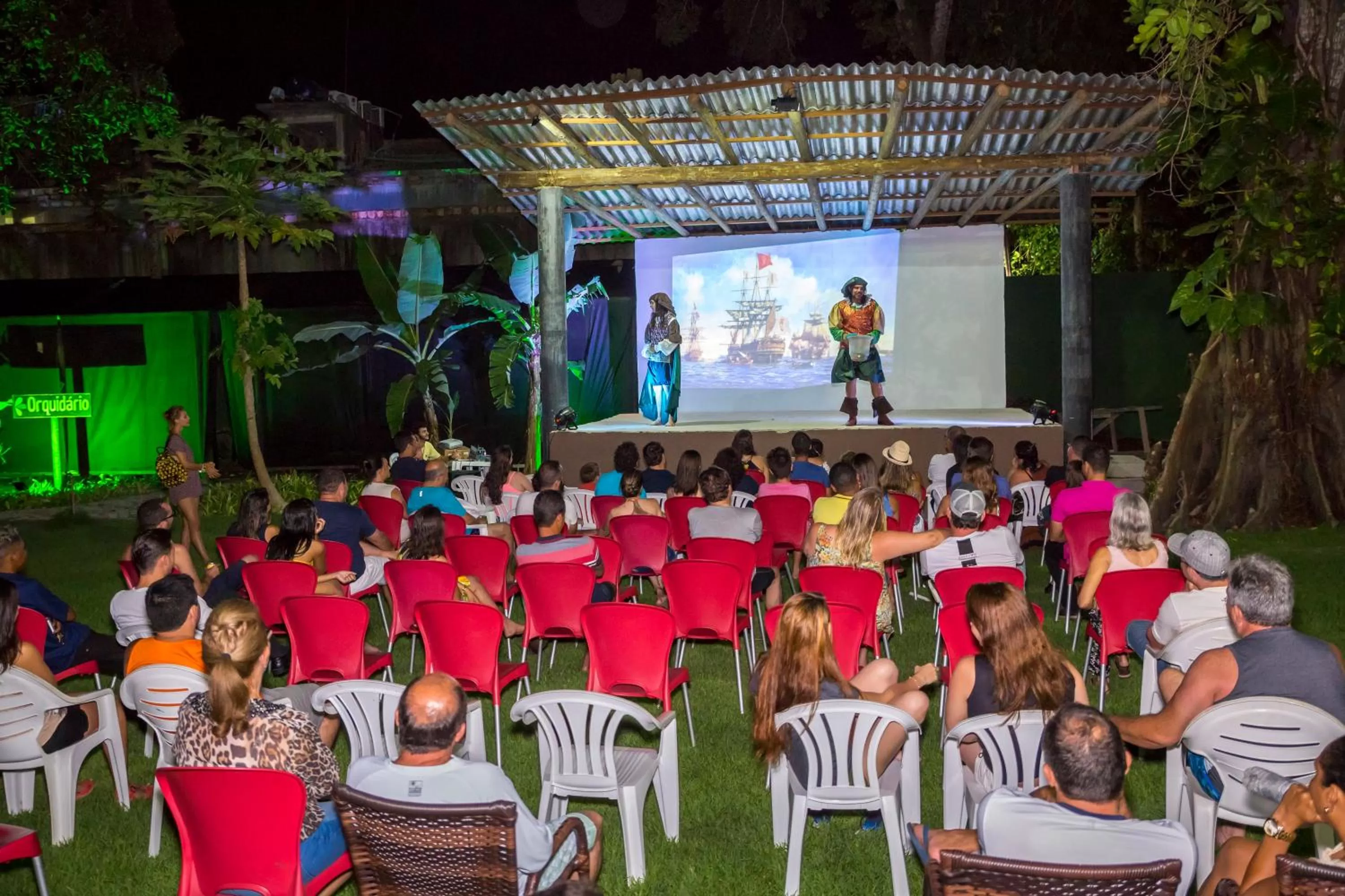 Night in Floral Inn Family