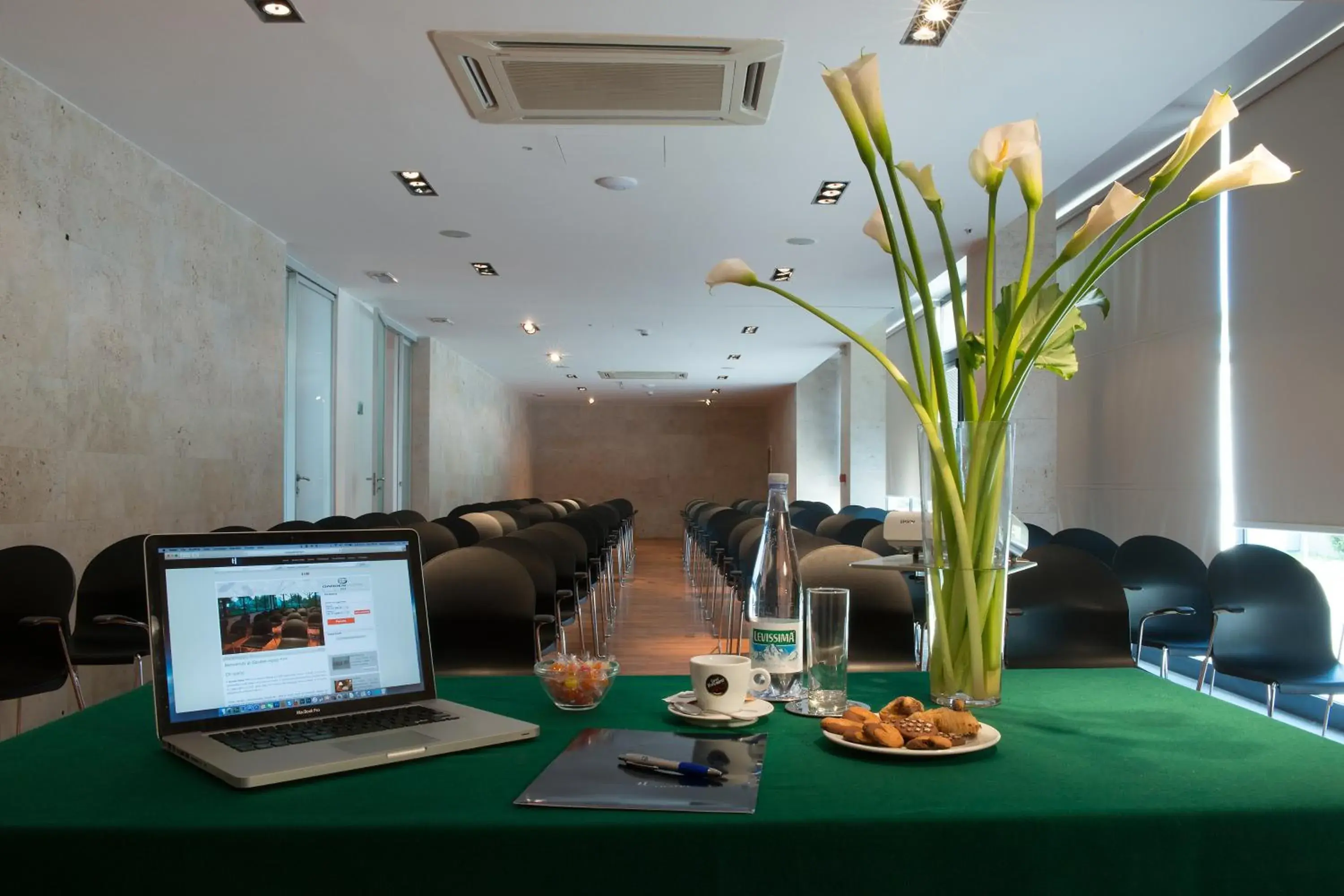 Meeting/conference room, Business Area/Conference Room in Garden Hotel