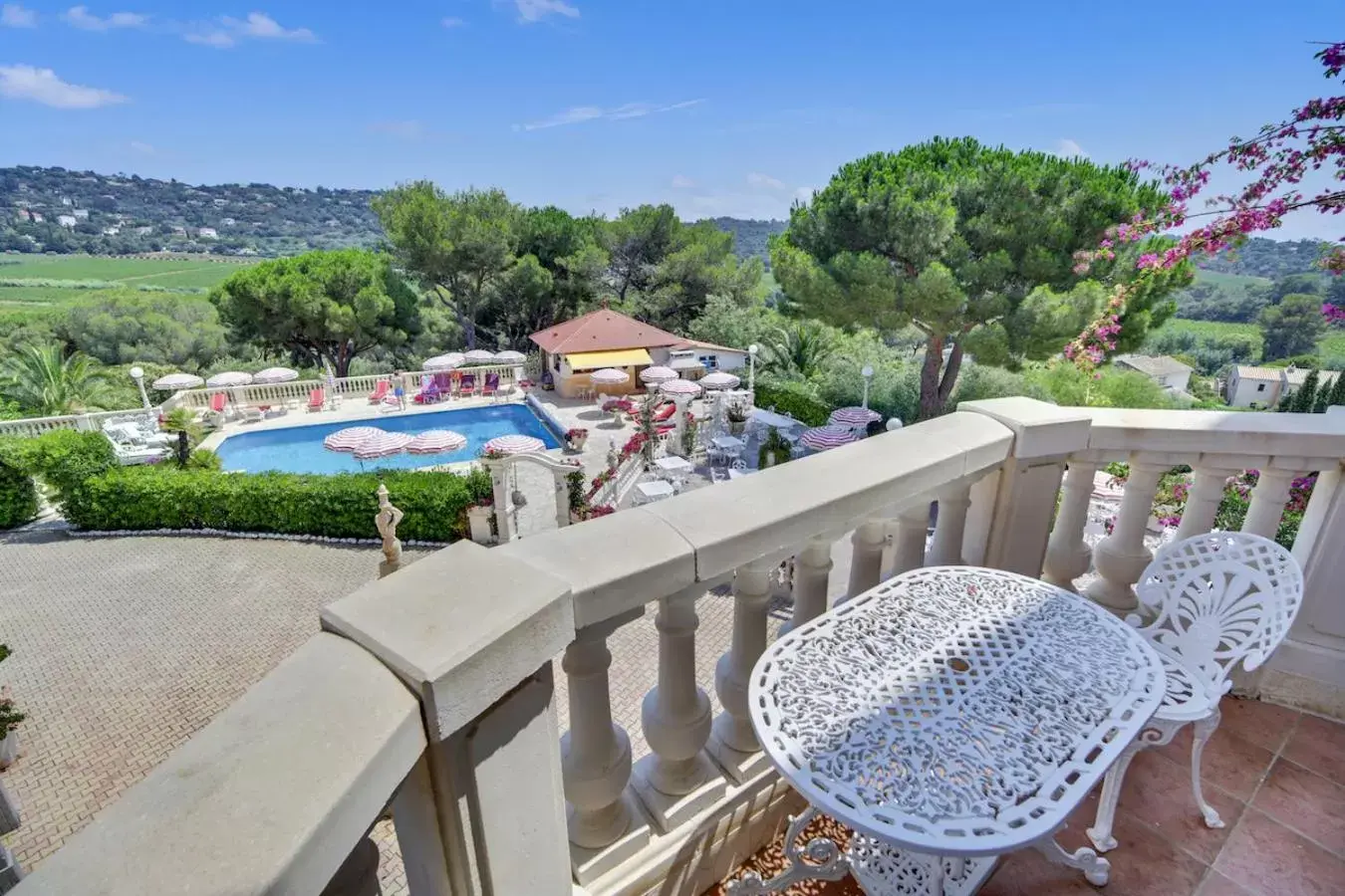 Balcony/Terrace, Pool View in Le Château de Mei Lese