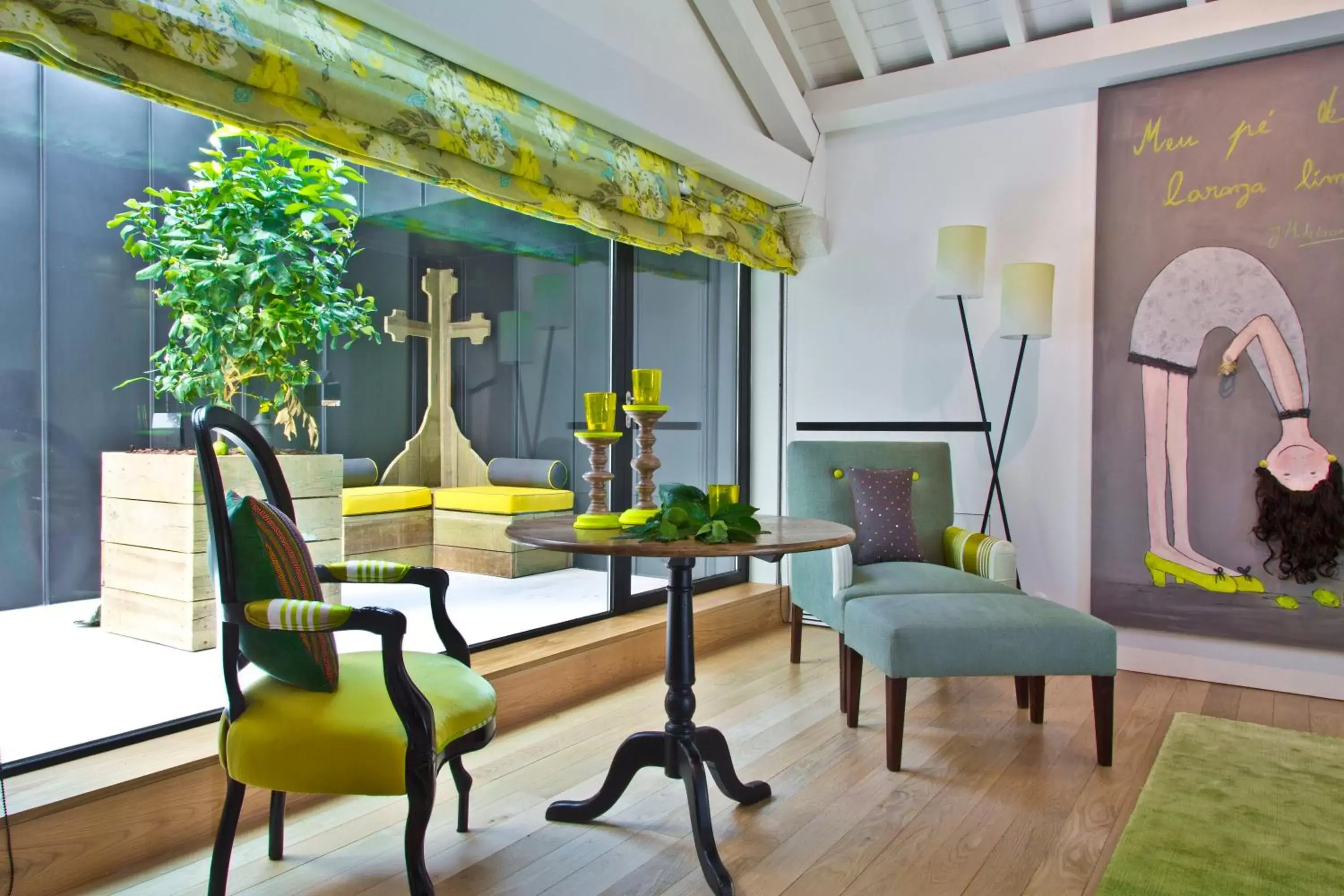 Living room, Seating Area in Torre de Palma Wine Hotel - Design Hotels