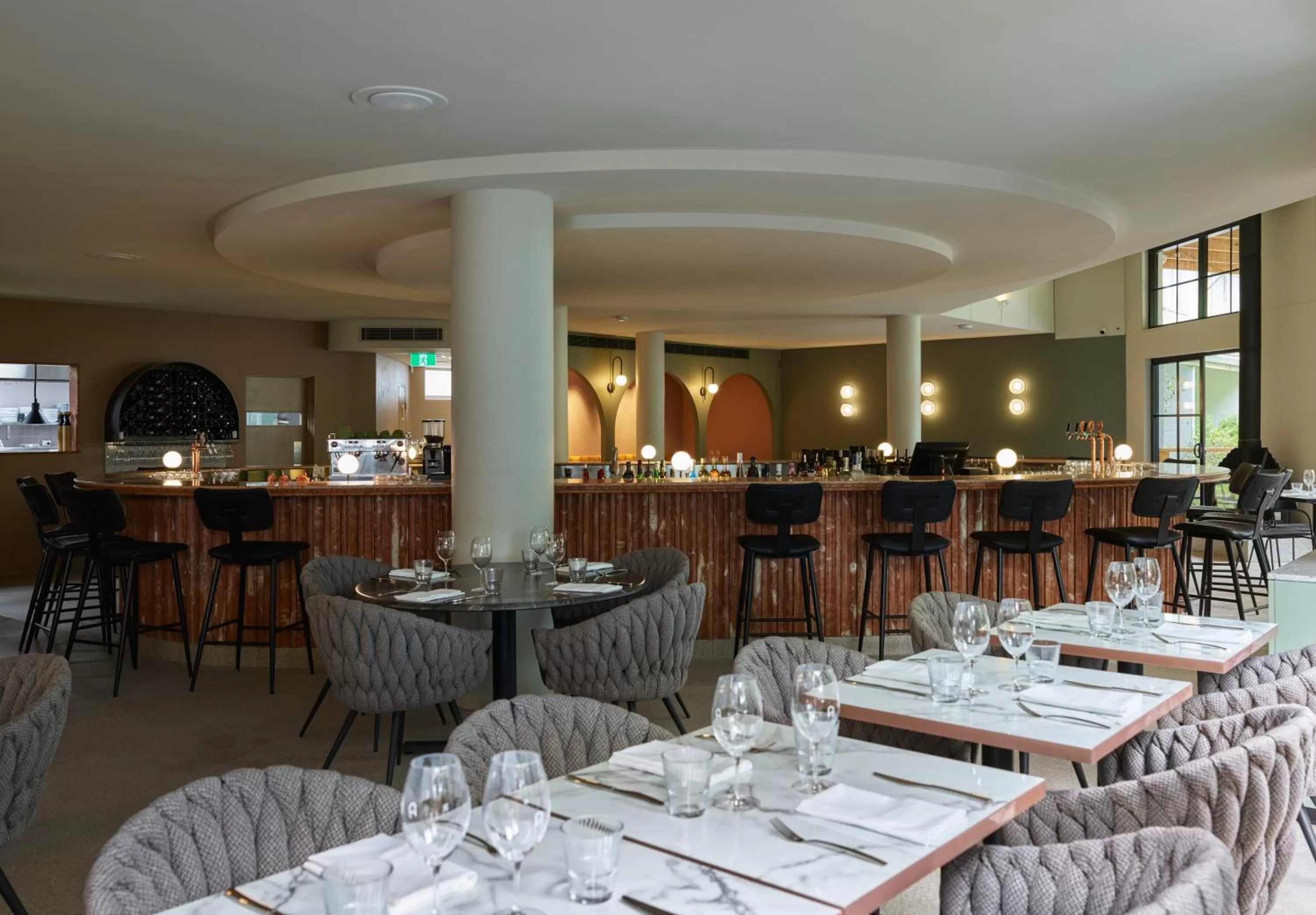 Restaurant/places to eat in Kyah