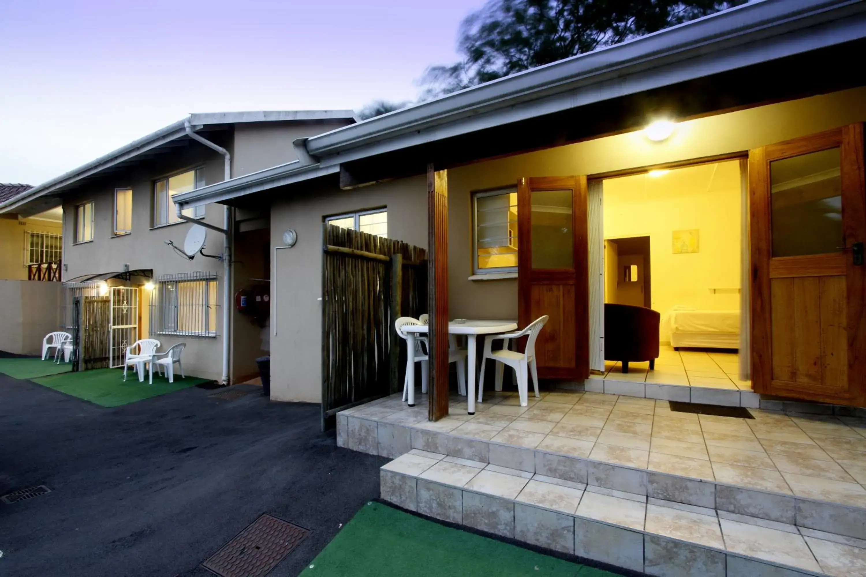 Patio in Clinch Self Catering