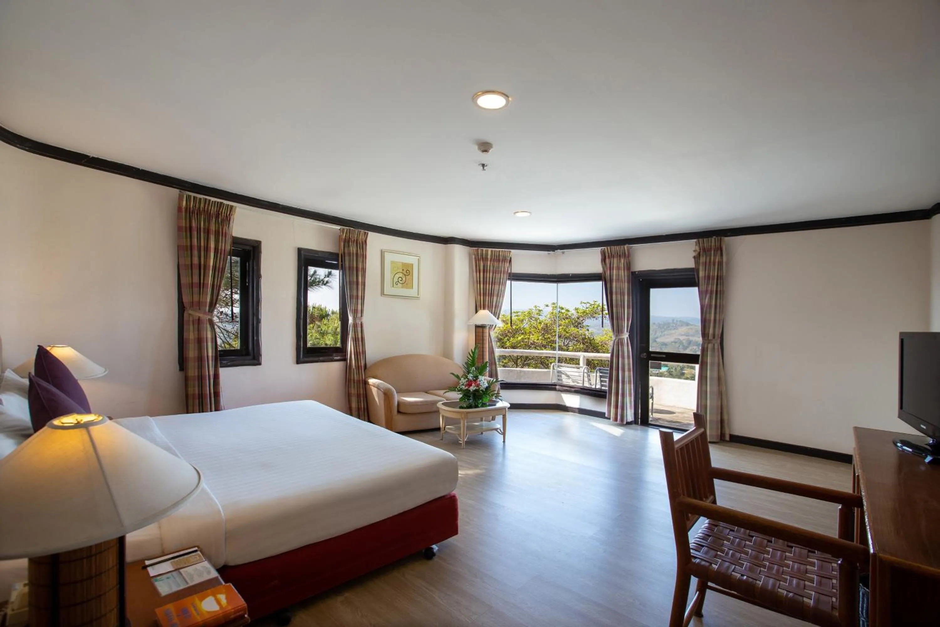 Bed in Imperial Phukaew Hill Resort