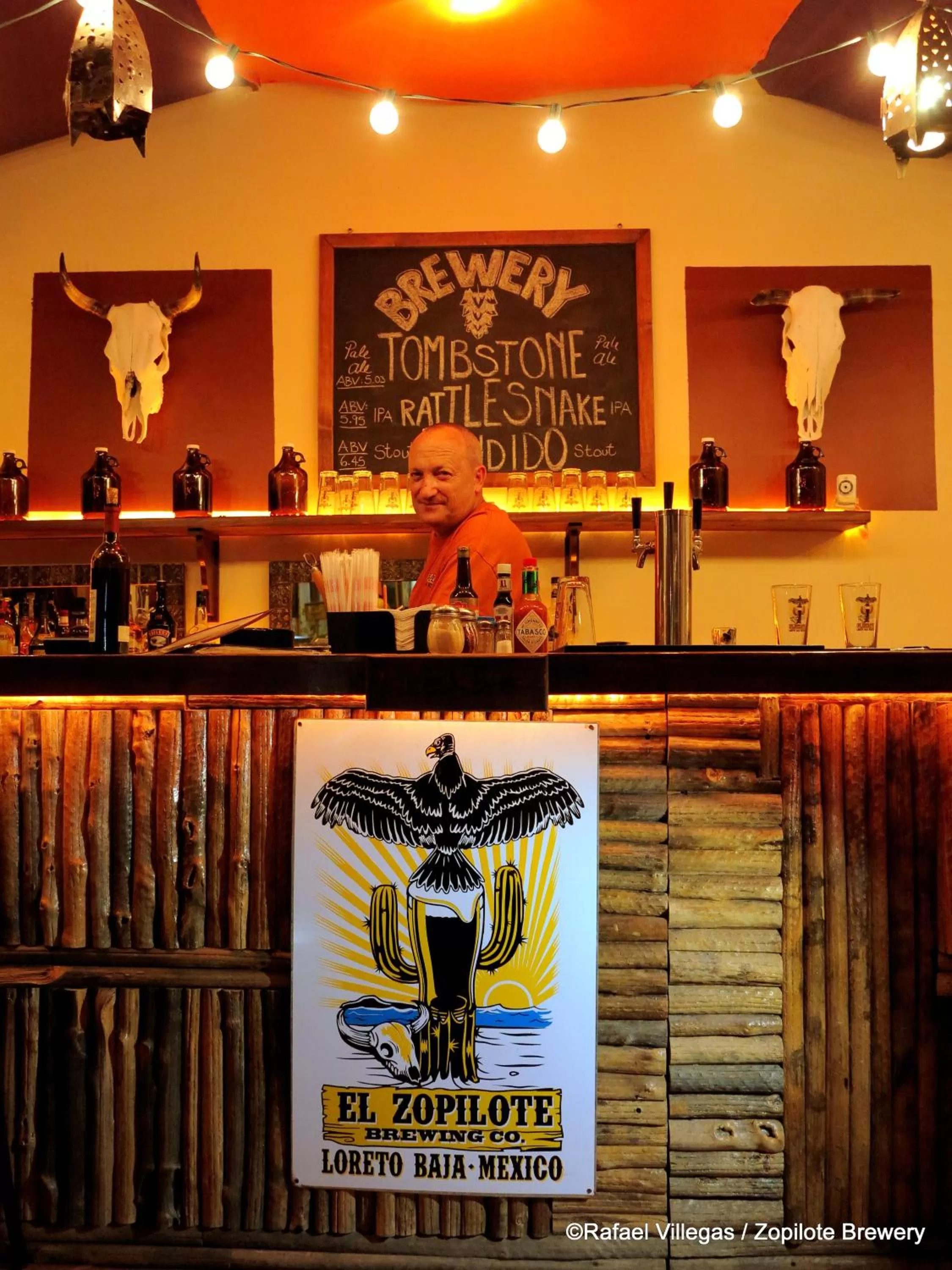 Text overlay in Hotel 1697 Loreto